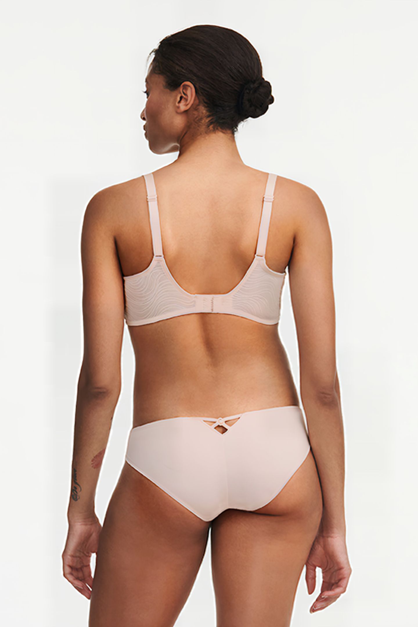 CO BRA UNDERW. VERY COVERING TAFFETA PINK 2