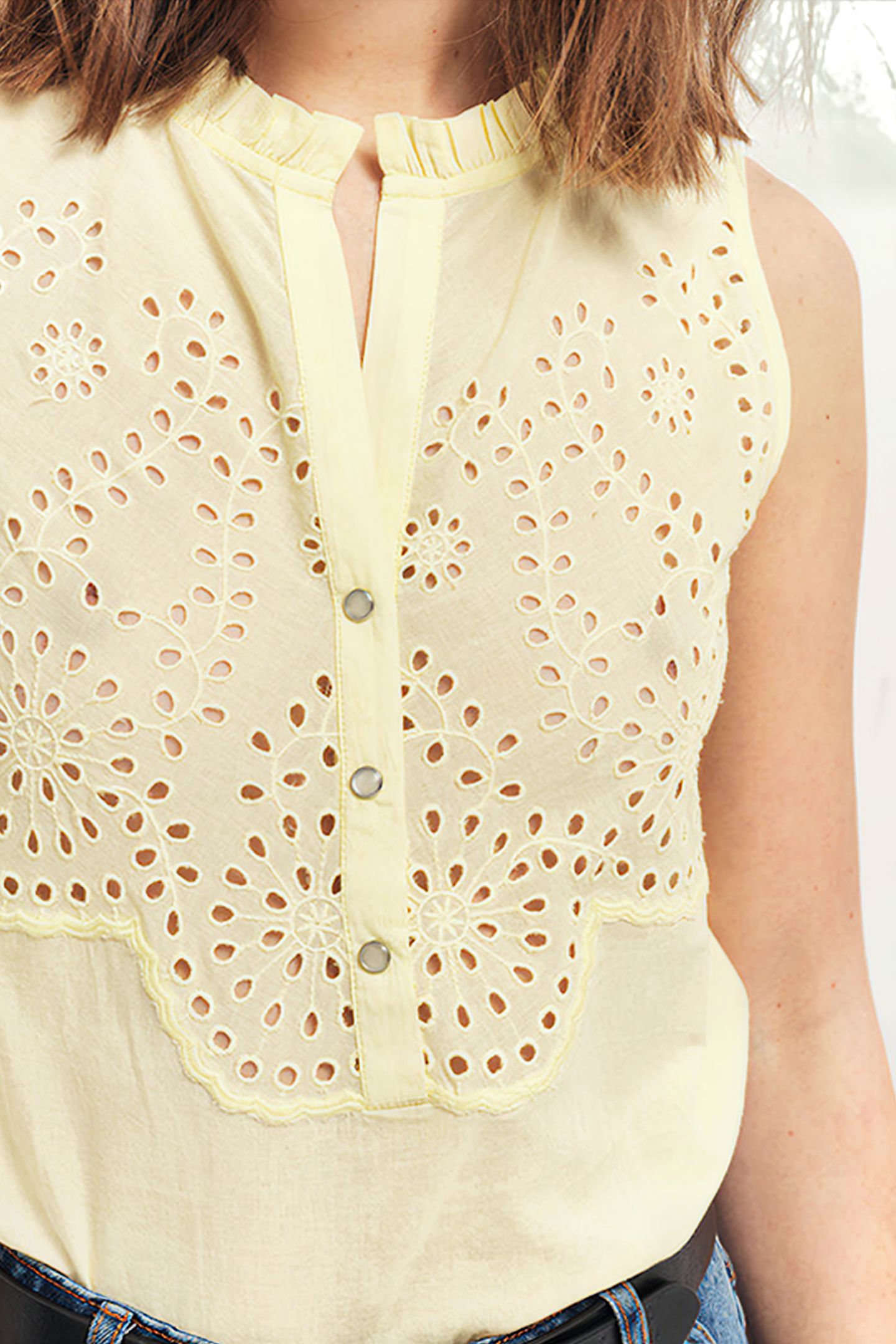 CANDIE - MIMOSA TOP WITH COLLAR AND EMBROIDERED TRIM 2