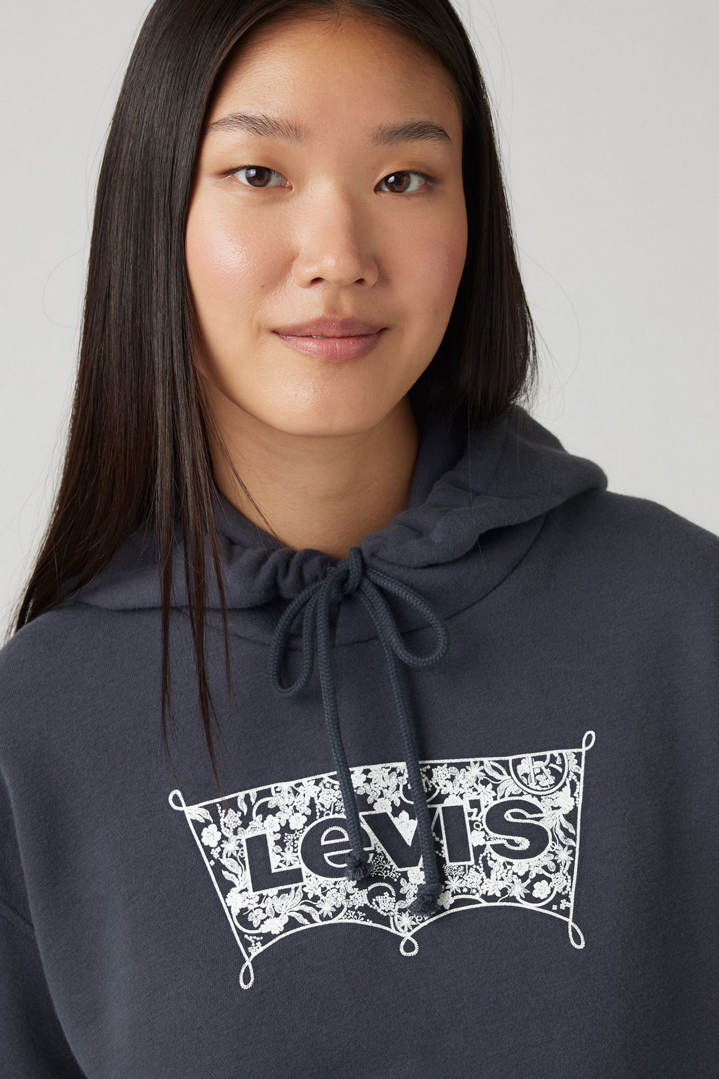 GRAPHIC EVERYDAY HOODIE 6