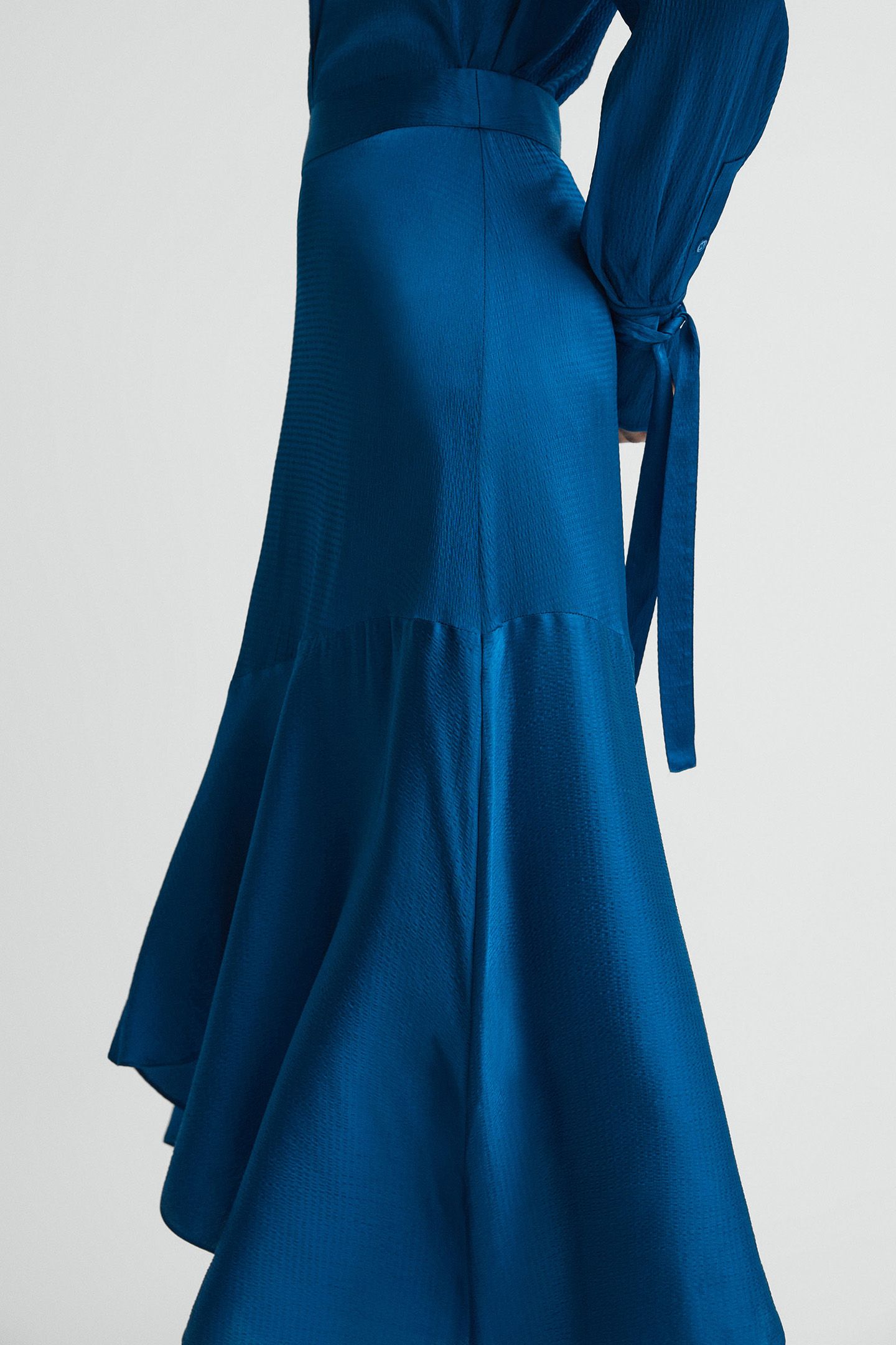 ASYMMETRIC MIDI SKIRT — DARK BLUE 4