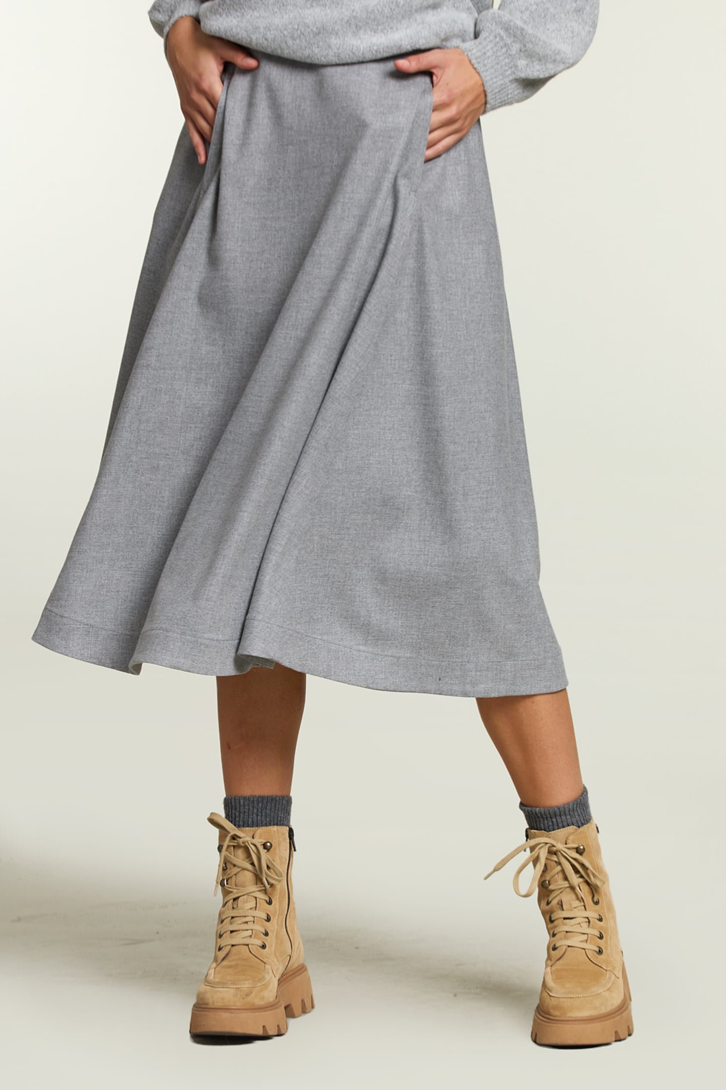 GREY UNI MIDI SKIRT 1