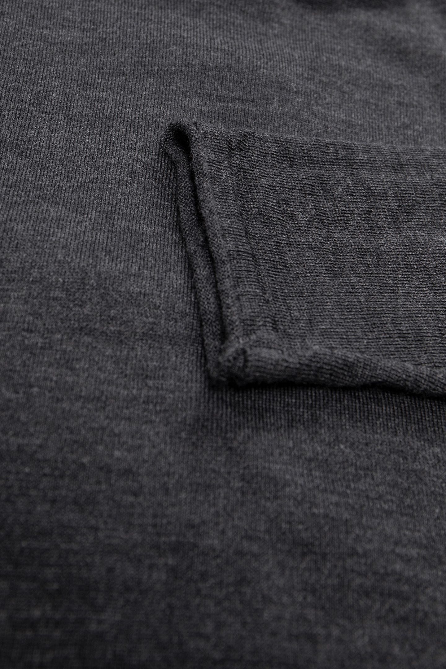 ANTHRACITE TURTLENECK KNIT SWEATER 5