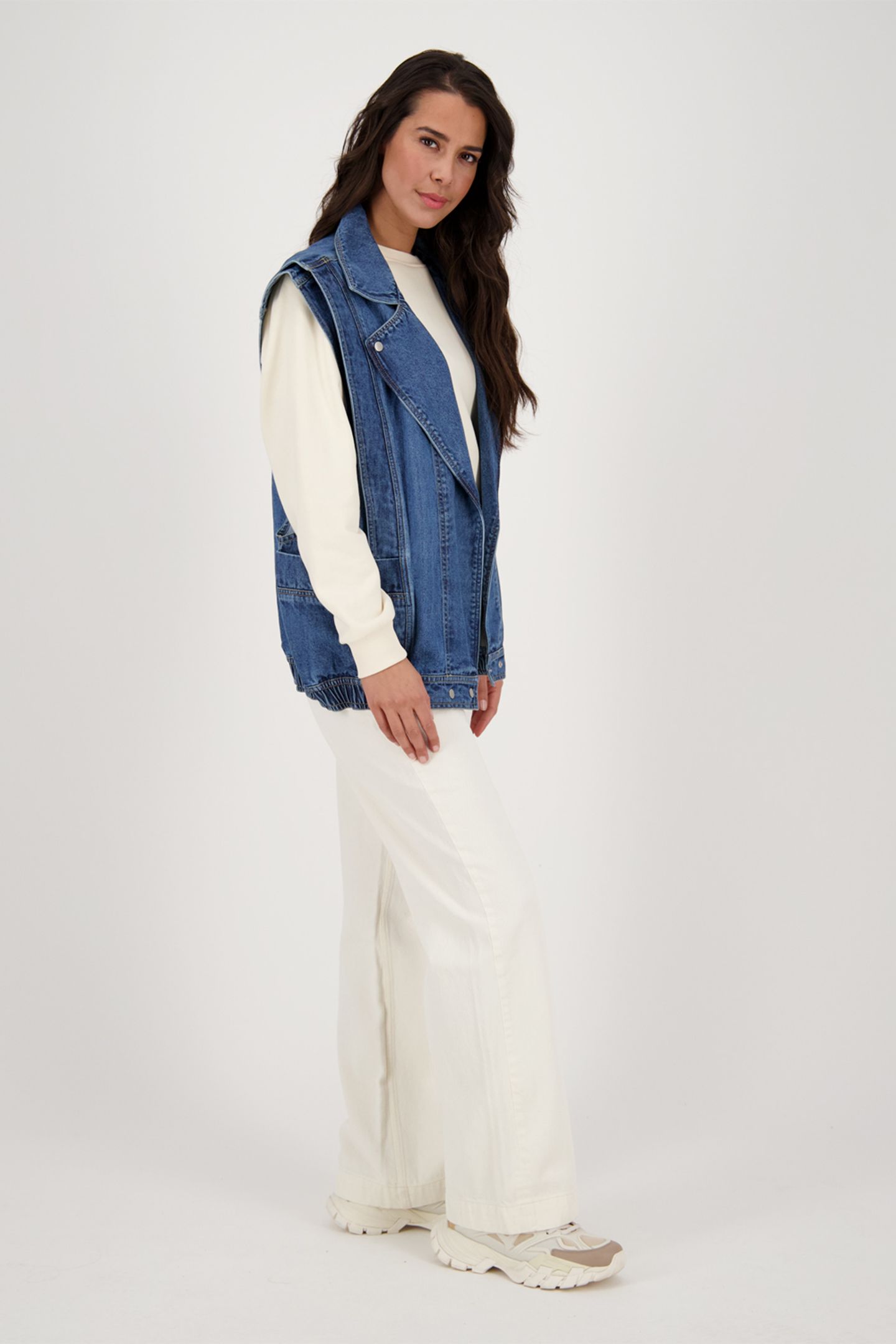 OASIS PATCHED-ON POCKETS JEANS BRIGHT CREAM 8