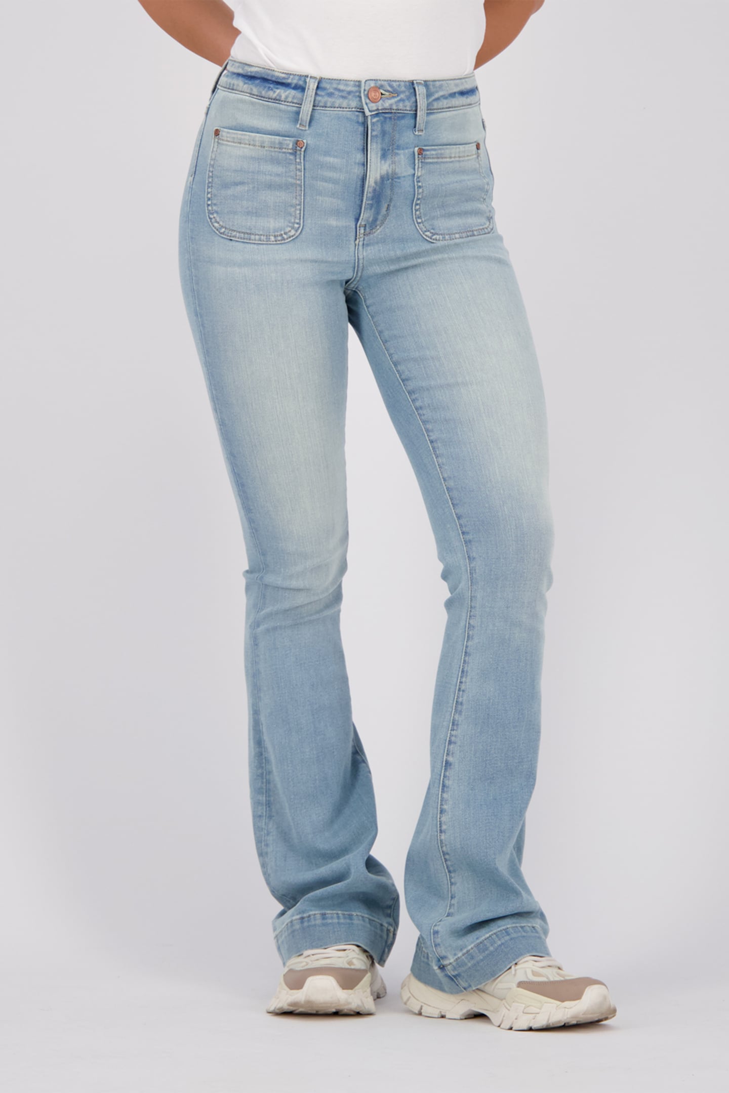SUNRISE PATCHED ON POCKETS JEANS VINTAGE BLUE 1