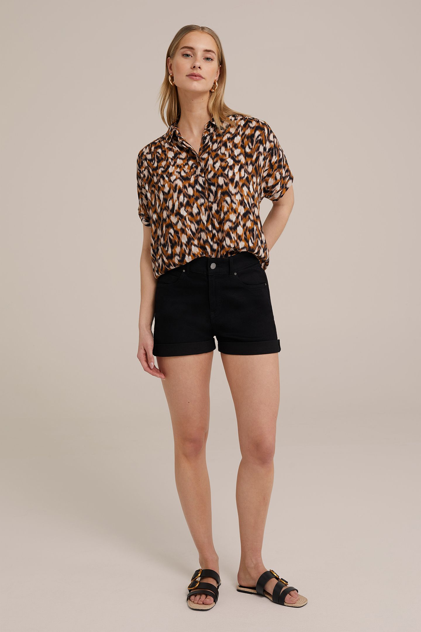 SHORT BLACK 3