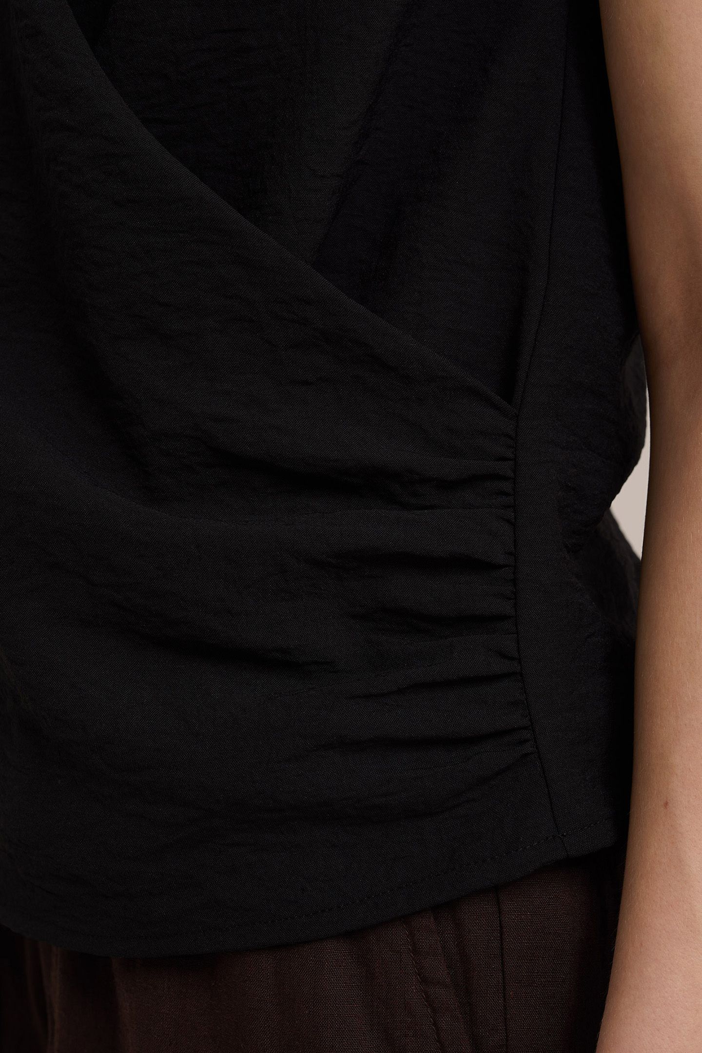 SINGLET BLACK 5