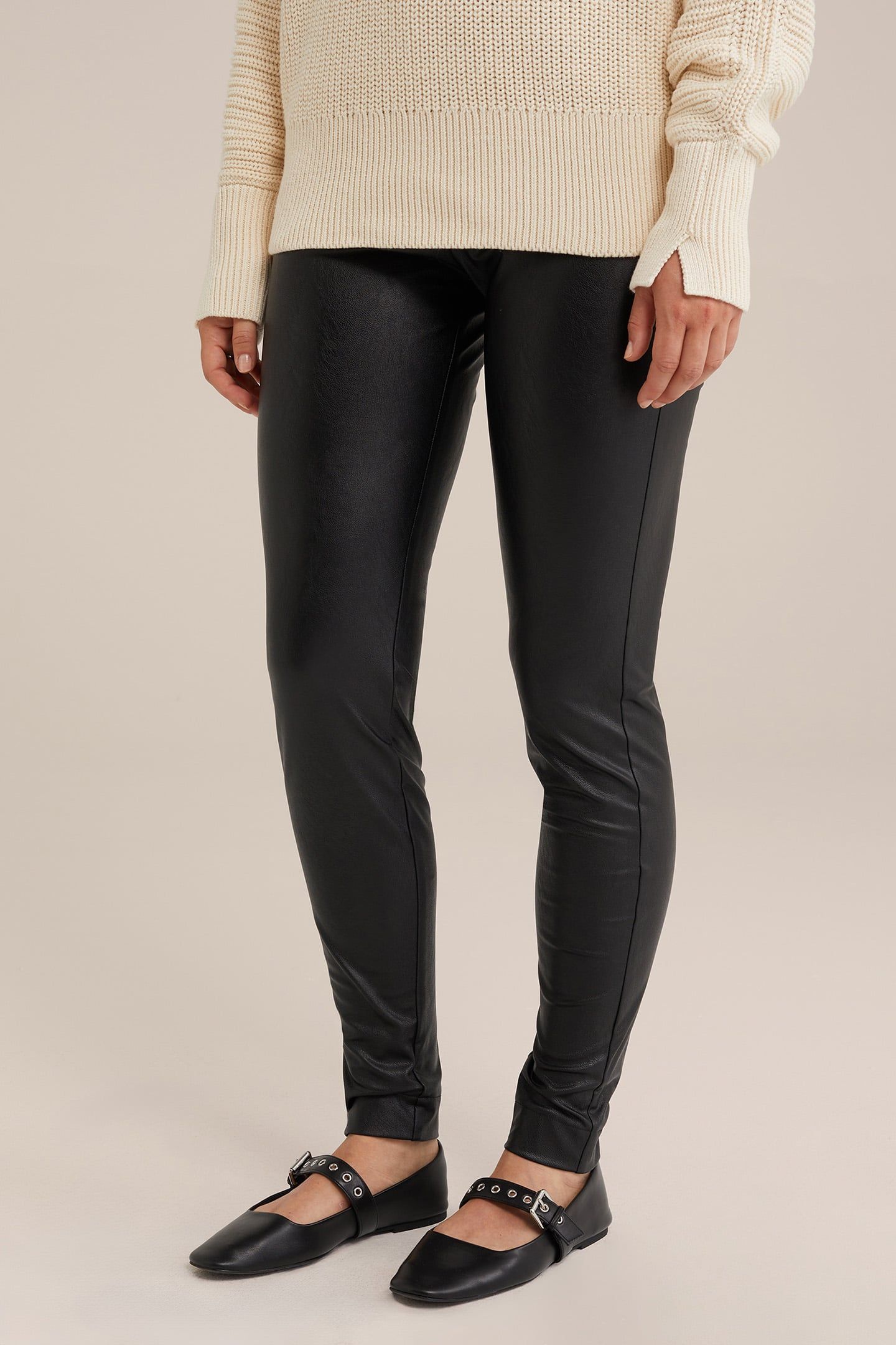 TROUSER BLACK 1