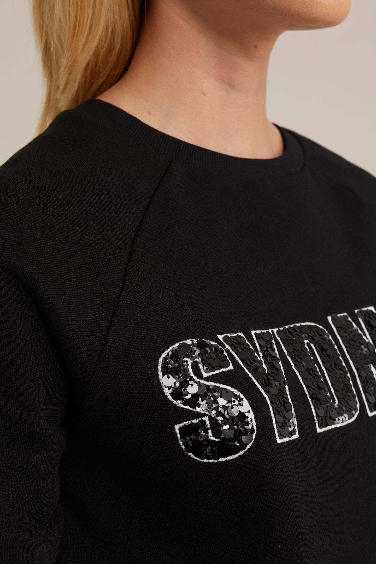 SWEATER BLACK 5