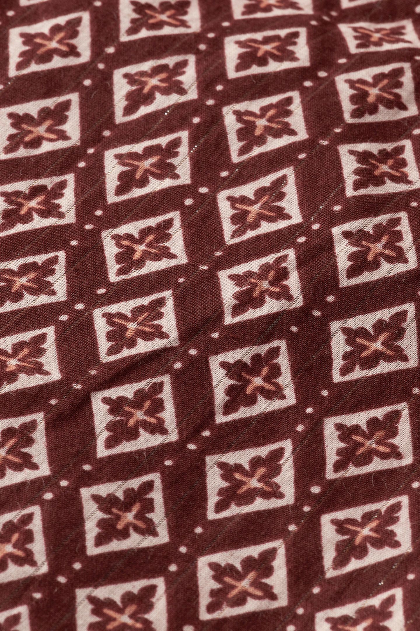 SS SHIRT LUREX PRINT GEO FLOWER BORDEAUX 8