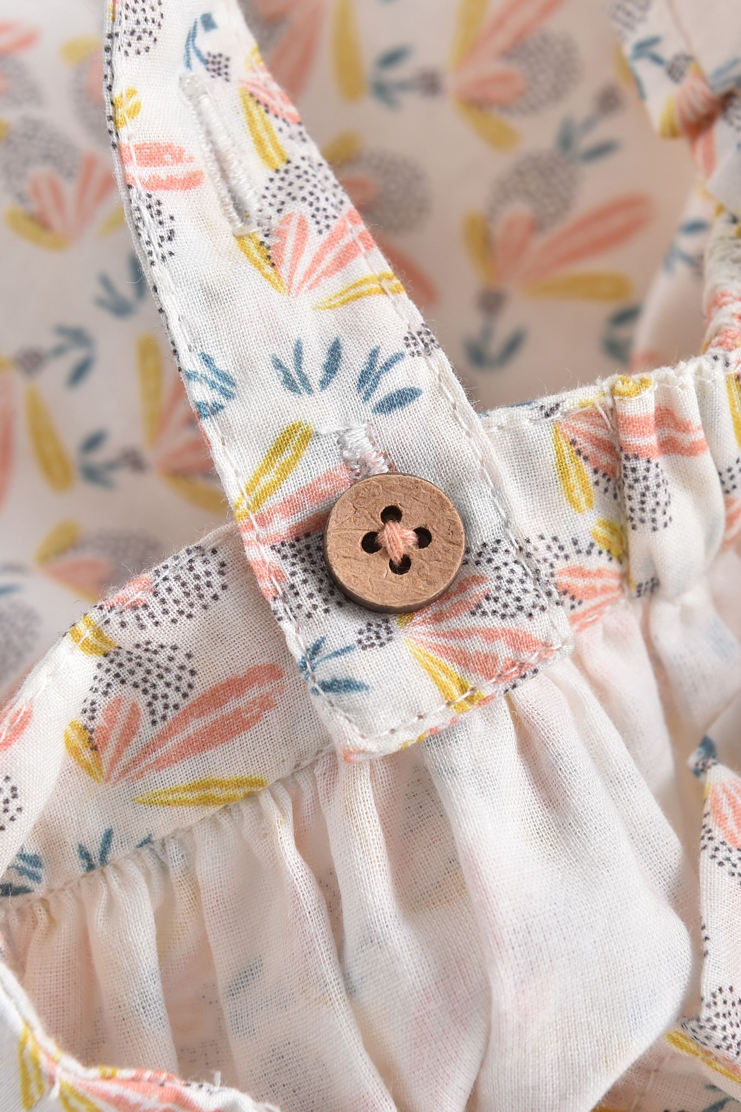 DRESS AMBIKA CREAM PETALS 8
