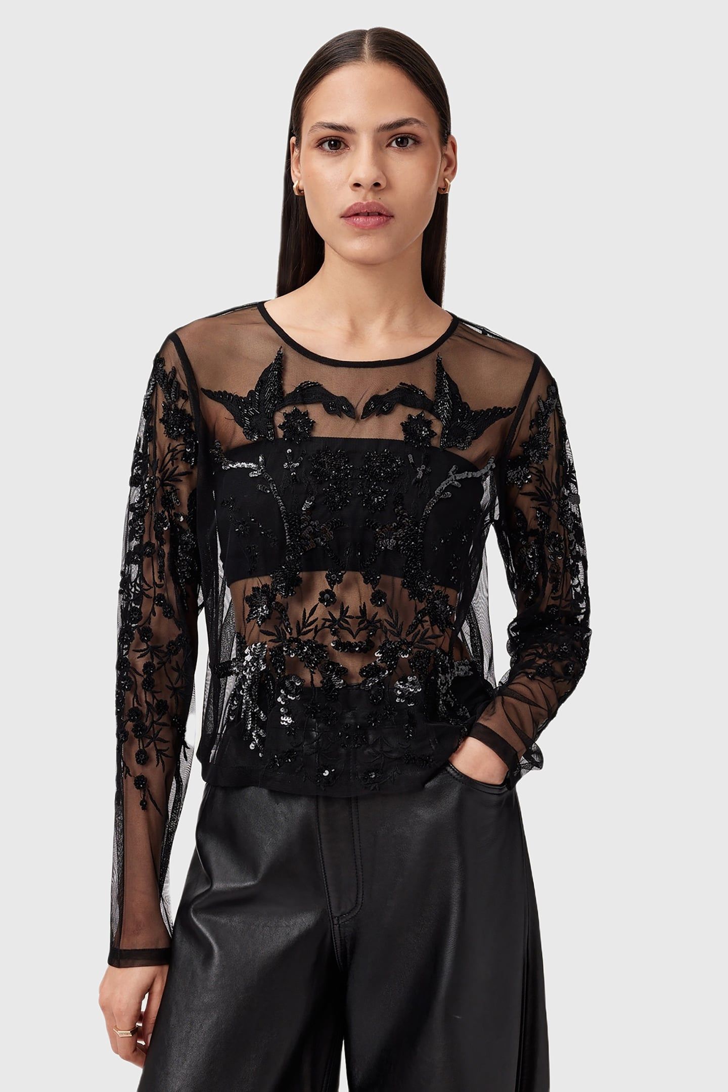 GRETA EMB TOP BLACK 6
