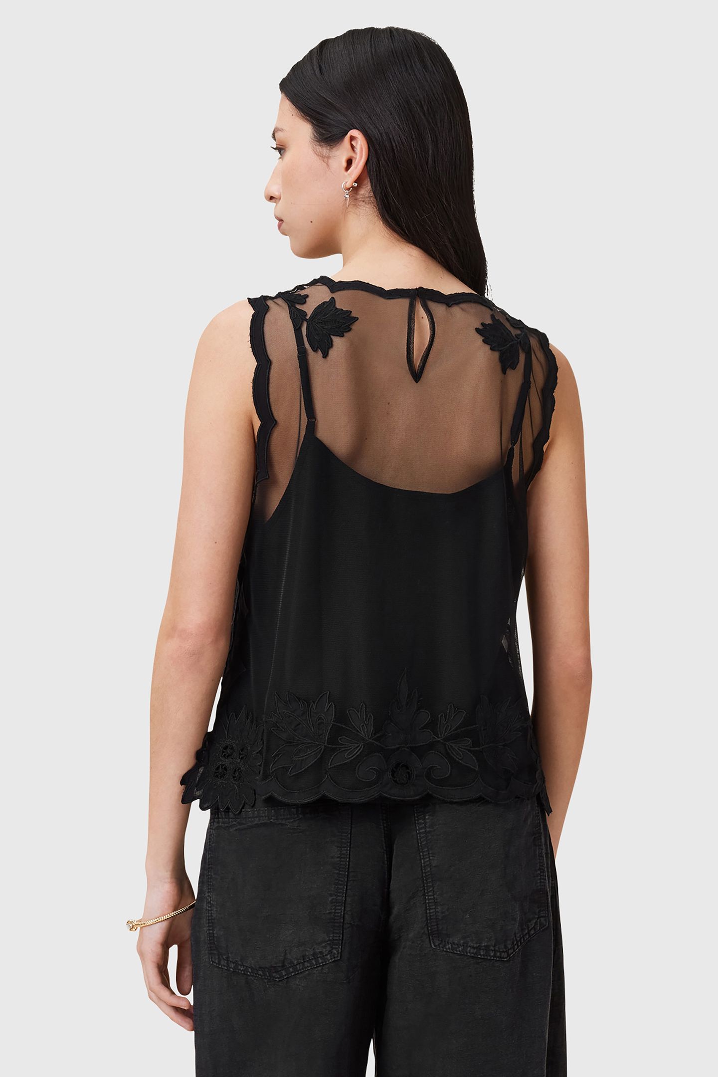 RYE EMB TOP BLACK 2