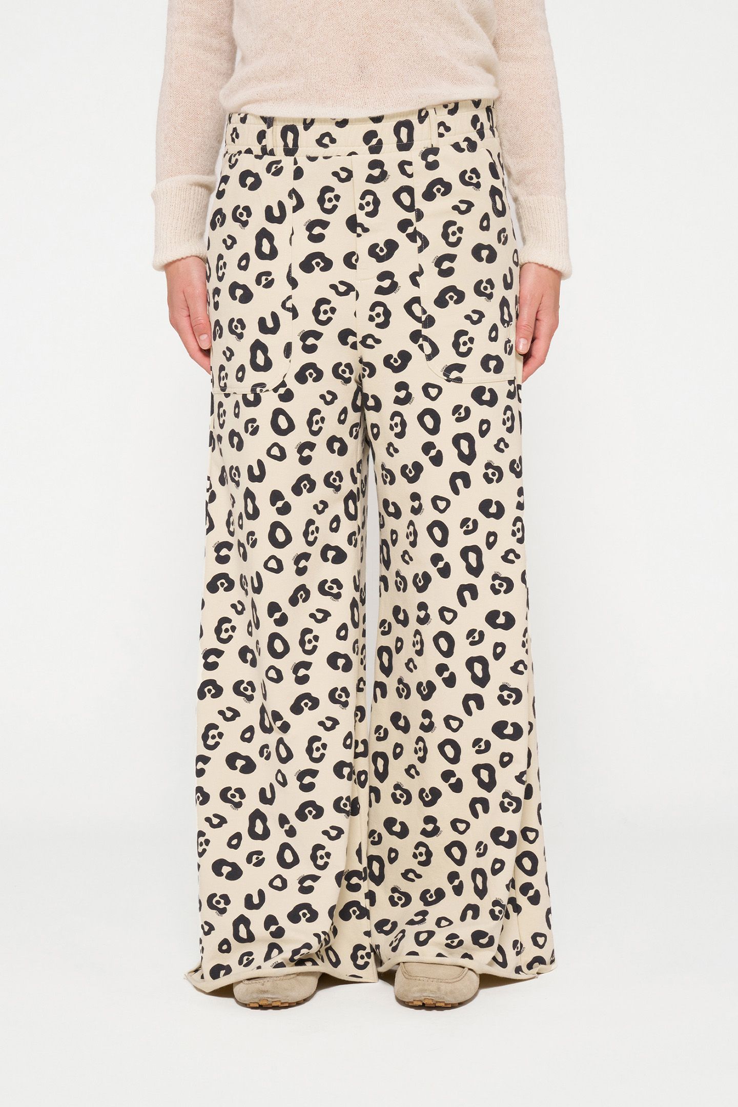 WIDE JOGGER LEOPARD OYSTER 1