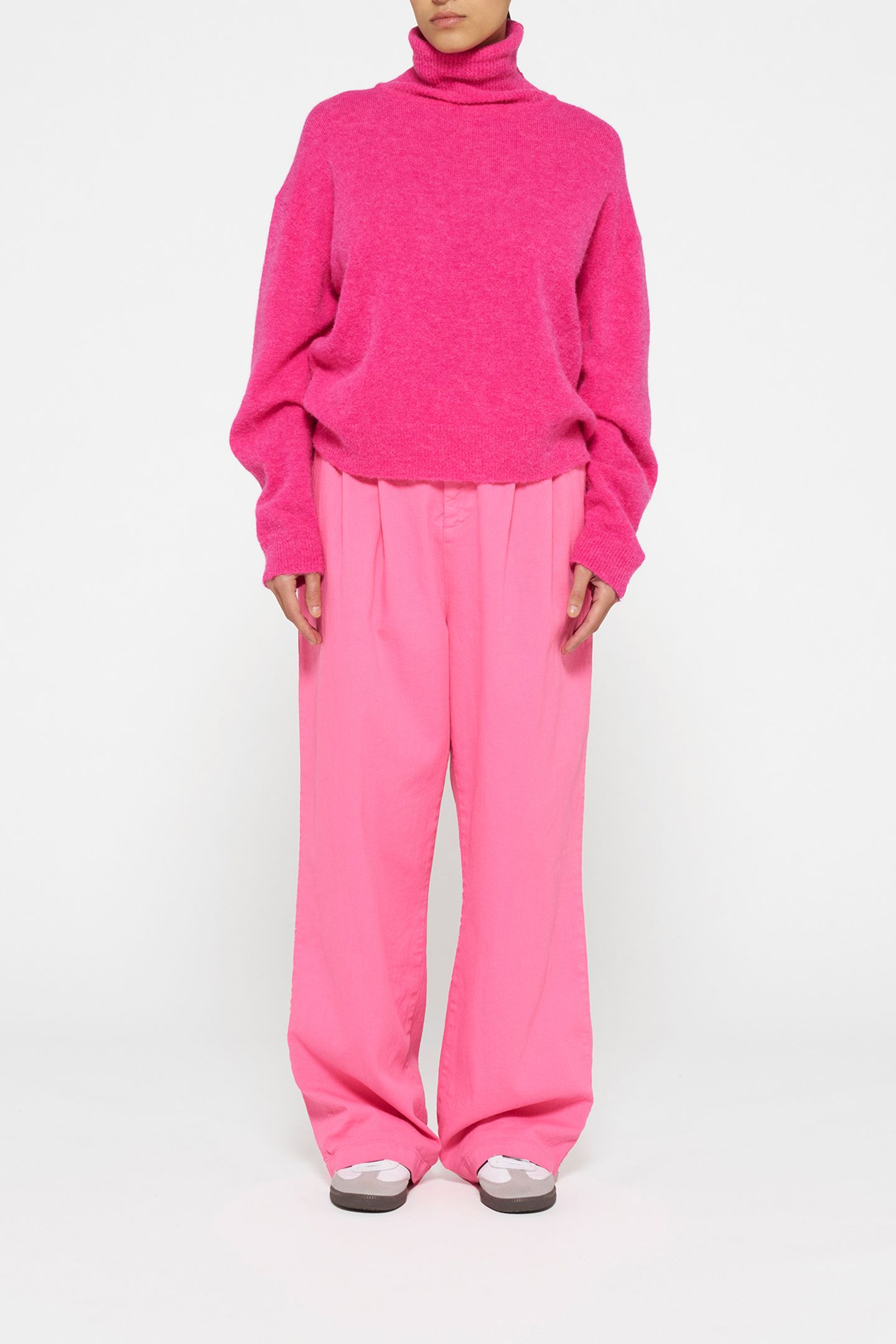 THE POWER PANTS BRIGHT PINK 2