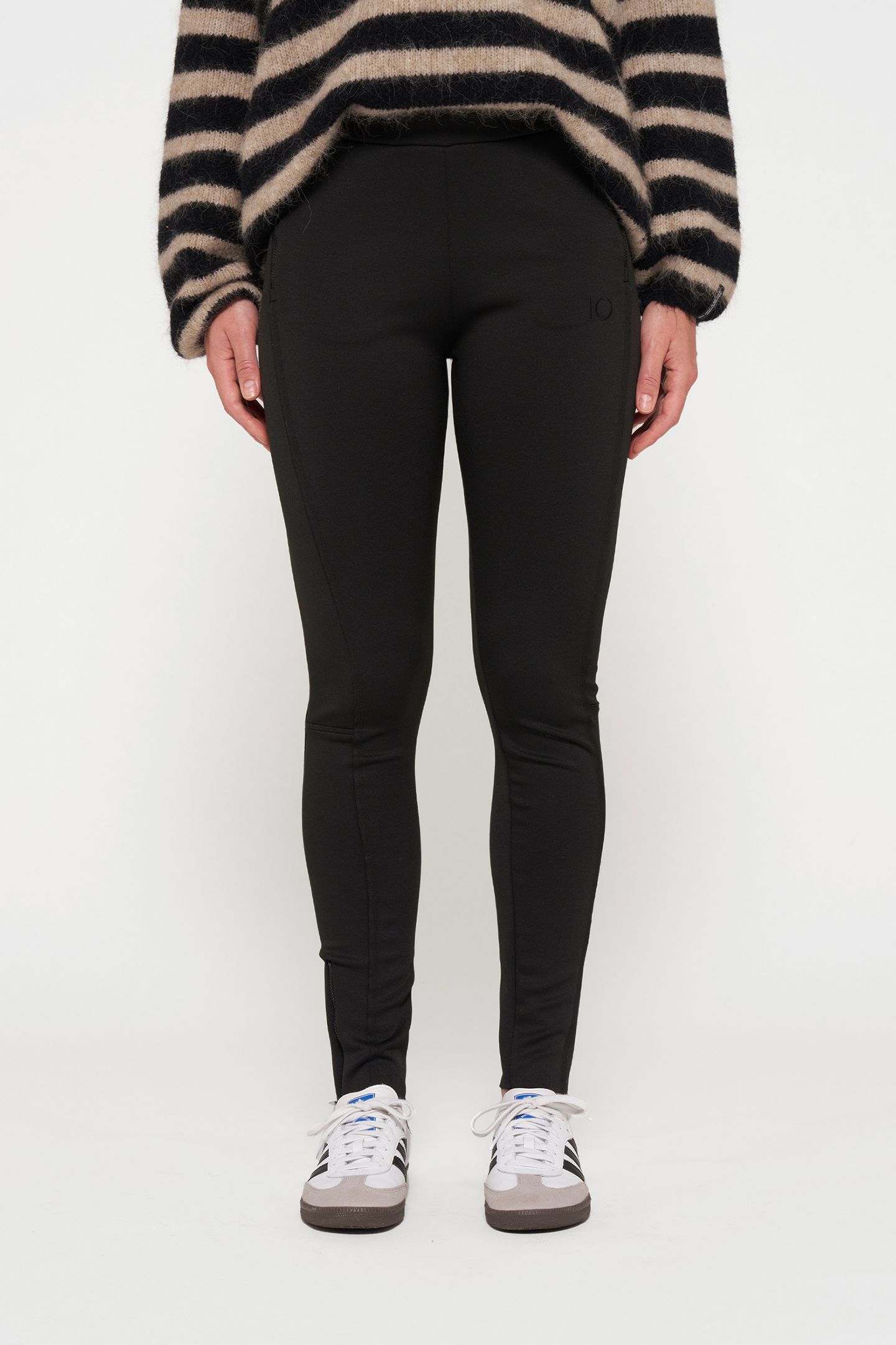 EASY FITTED PANTS SCUBA BLACK 1