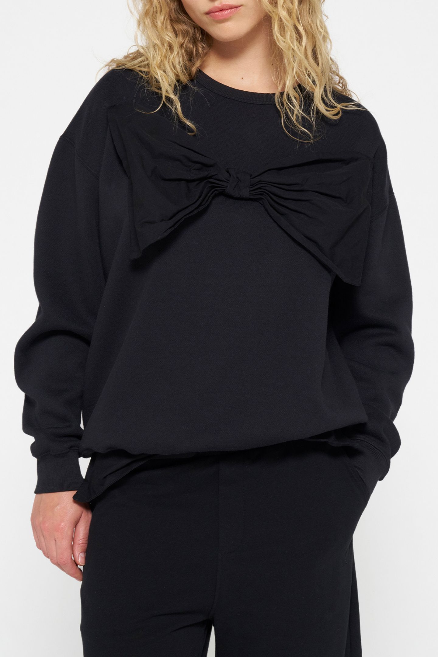 STATEMENT SWEATER BOW BLACK 1