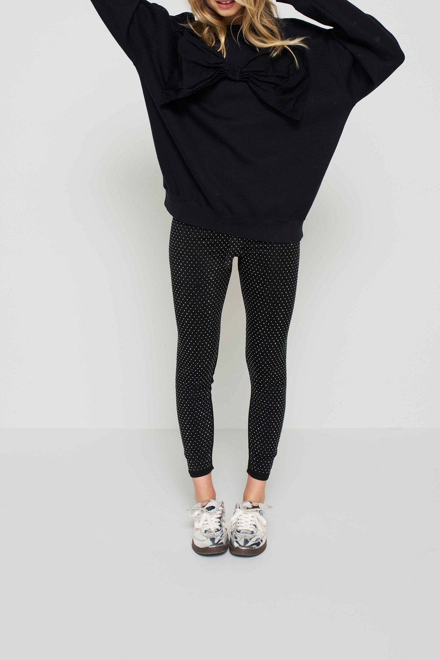 STATEMENT SWEATER BOW BLACK 6