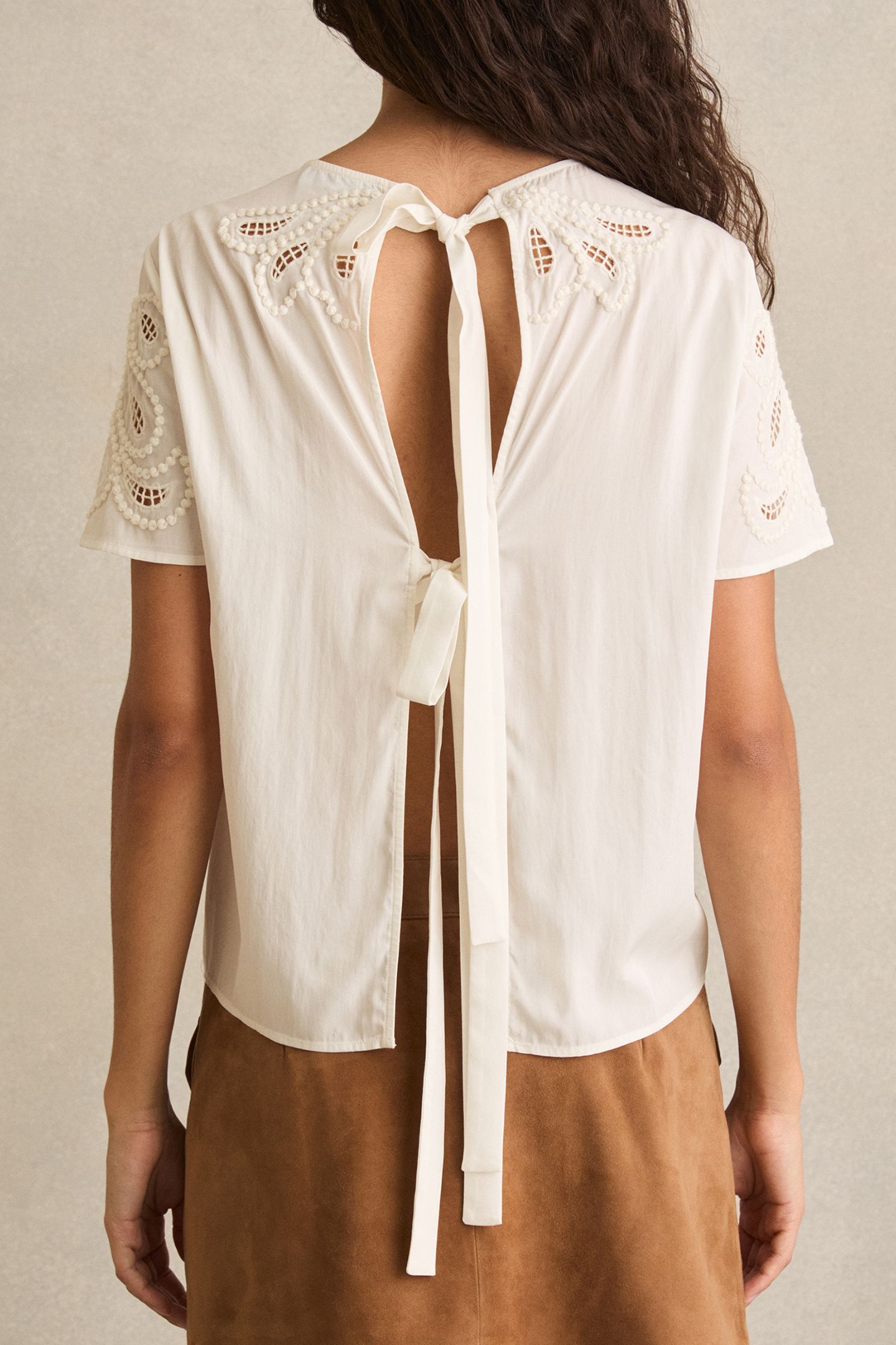 FLORAL CUT OUT TOP IVORY 2
