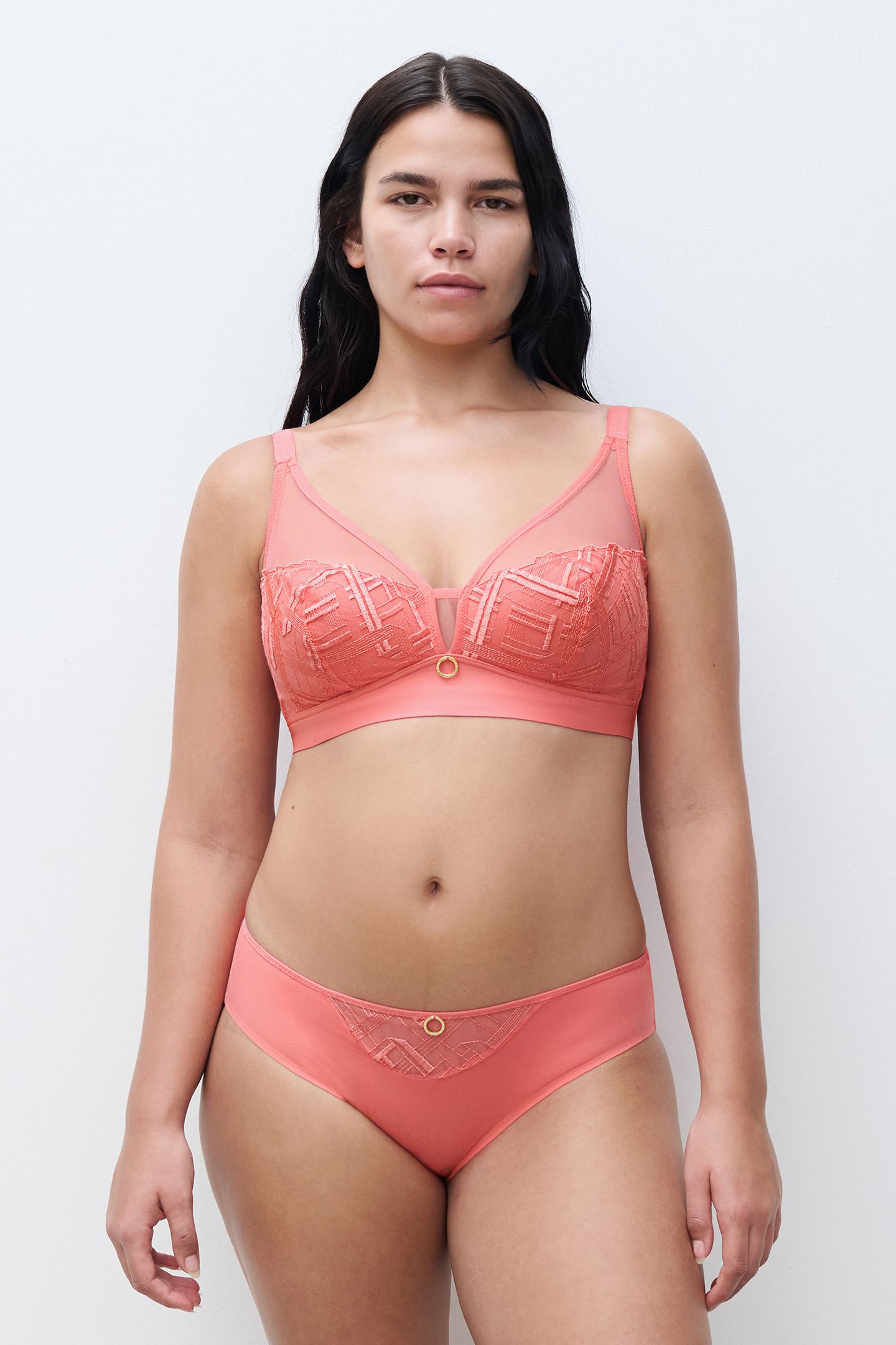 GRAPHIC SUPPORT BRIEF CORAL 4