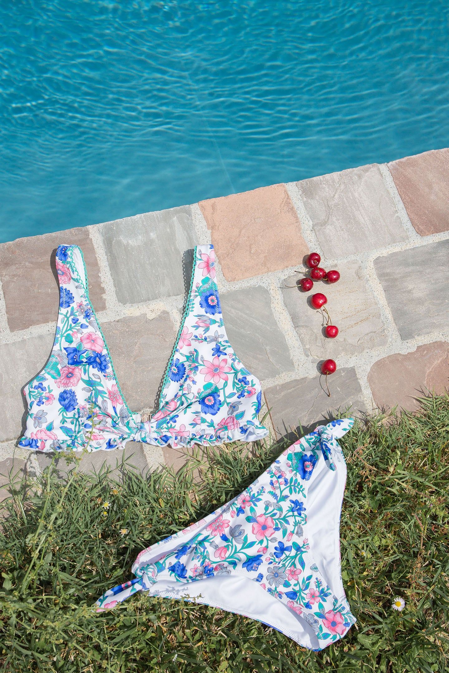 BIKINI BOTTOM KAUAI BLUE SUMMER MEADOW 5