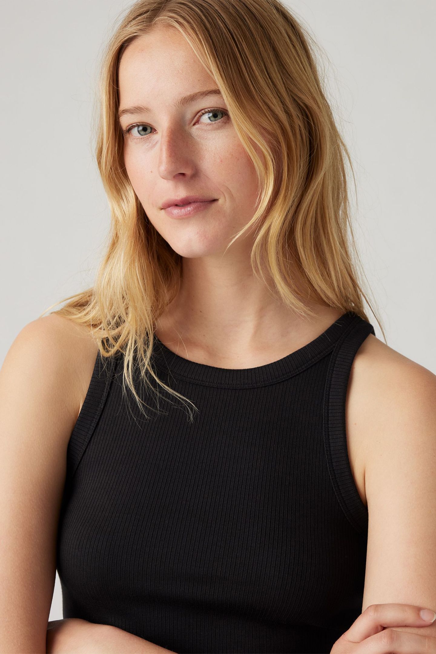DREAMY TANK TOP BLACK 4