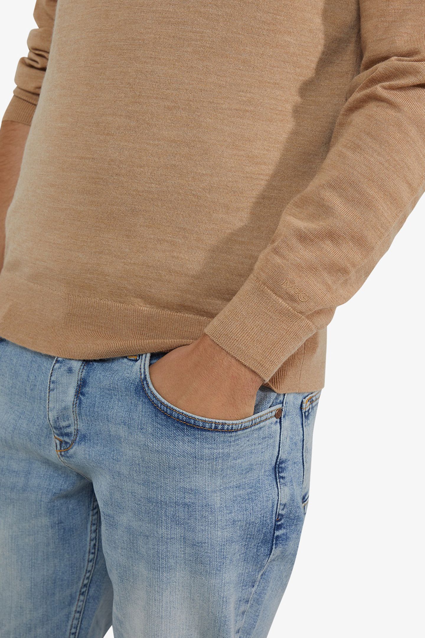FINE MERINO C-NECK SWEATER CAMEL 4