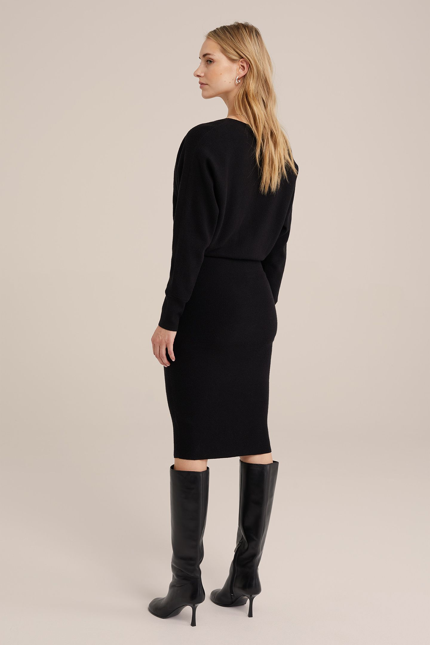 JURK BLACK 3