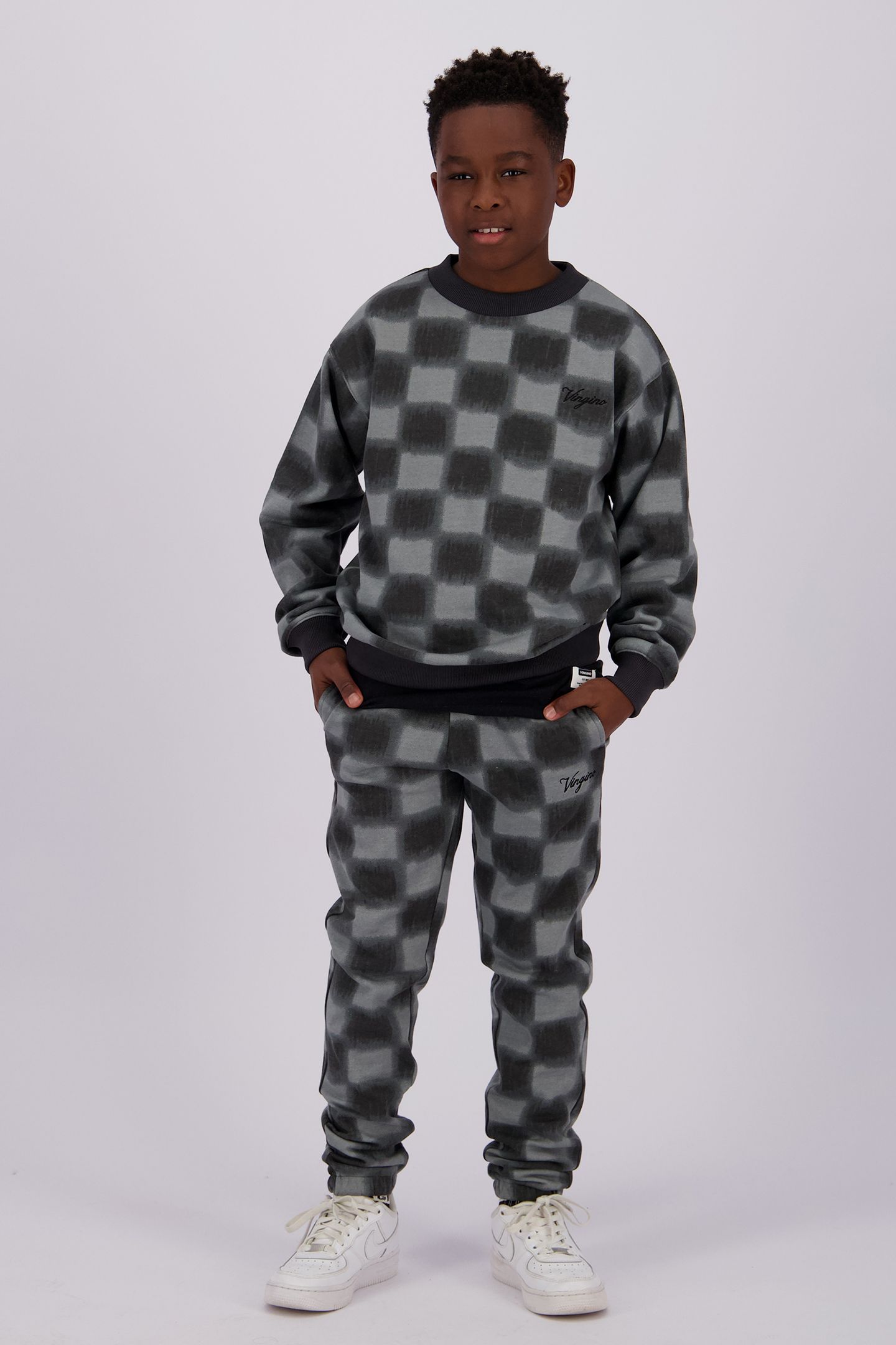 BOYS NACKERD SWEATER DEEP BLACK 1