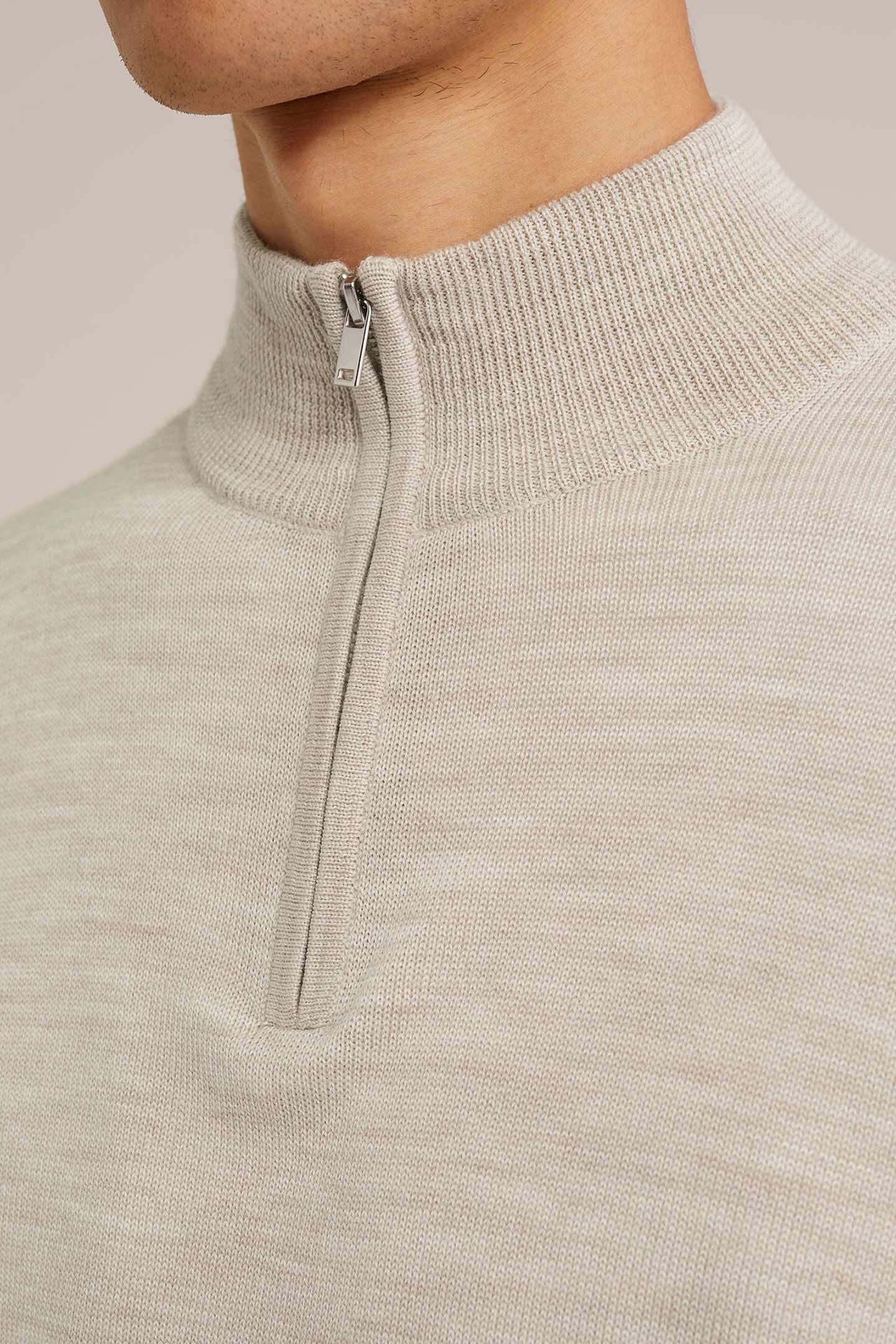 HALFWAY ZIPPER BEIGE 5