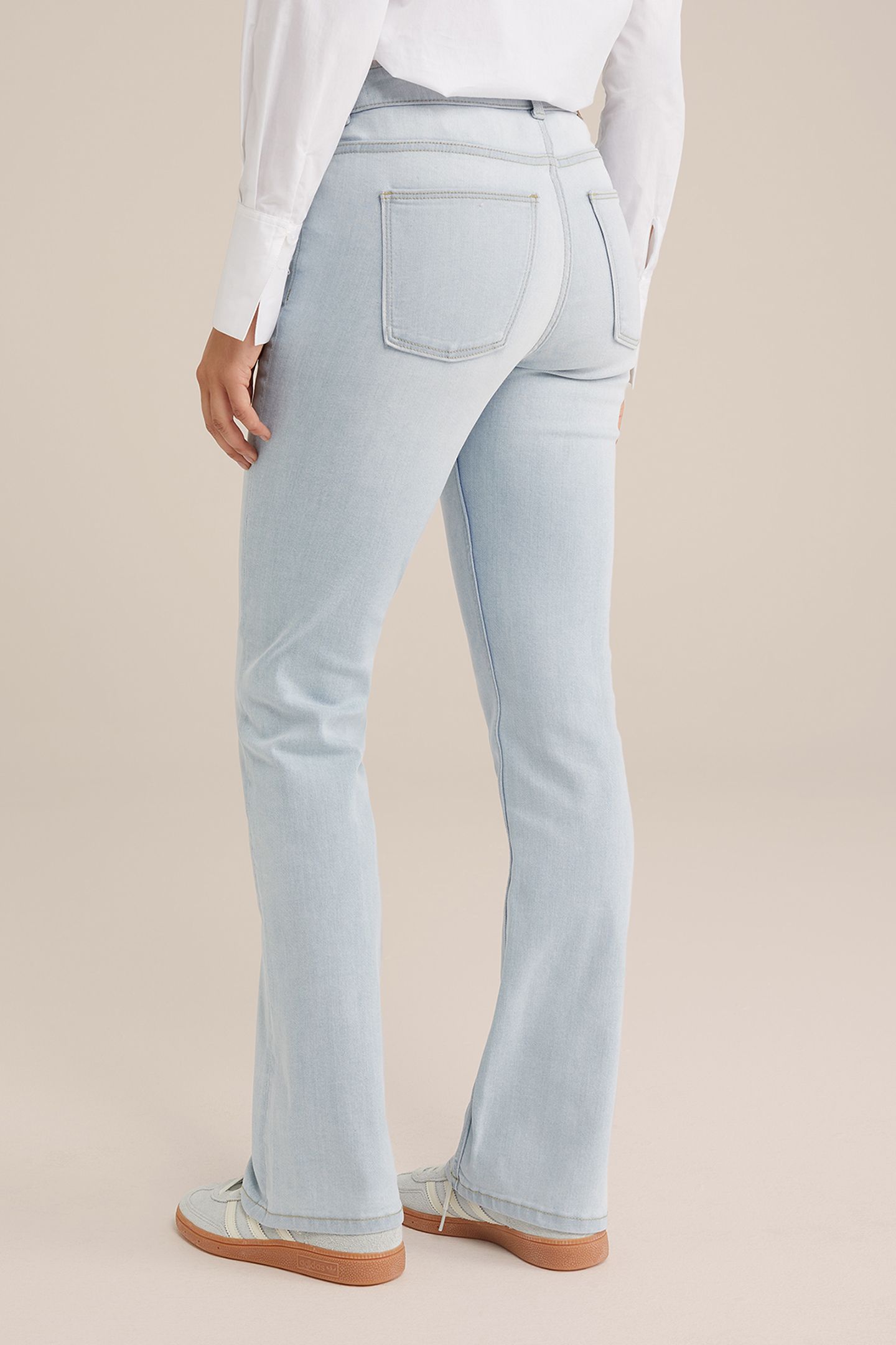 5-POCKET MID WAIST LIGHT BLUE 2