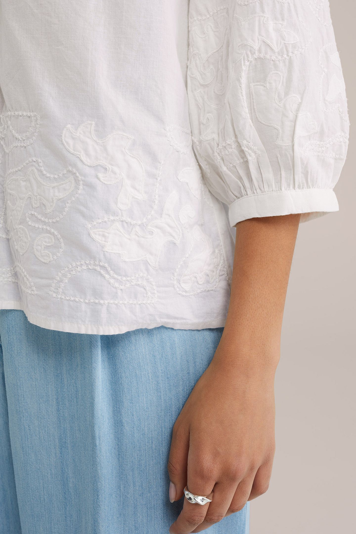 BLOUSE WHITE 5