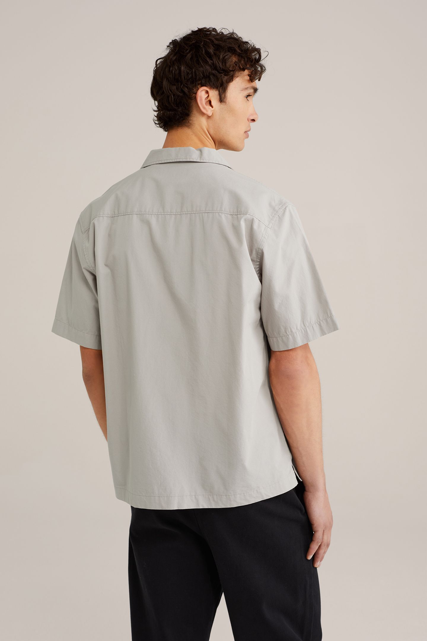 SHIRT LIGHT GREY 2