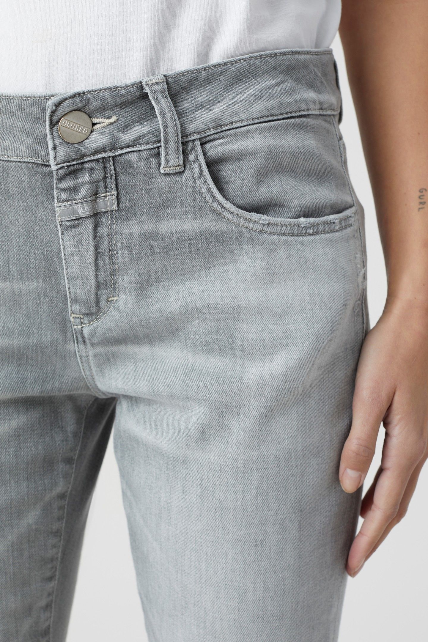 BAKER JEANS LIGHT GREY 9