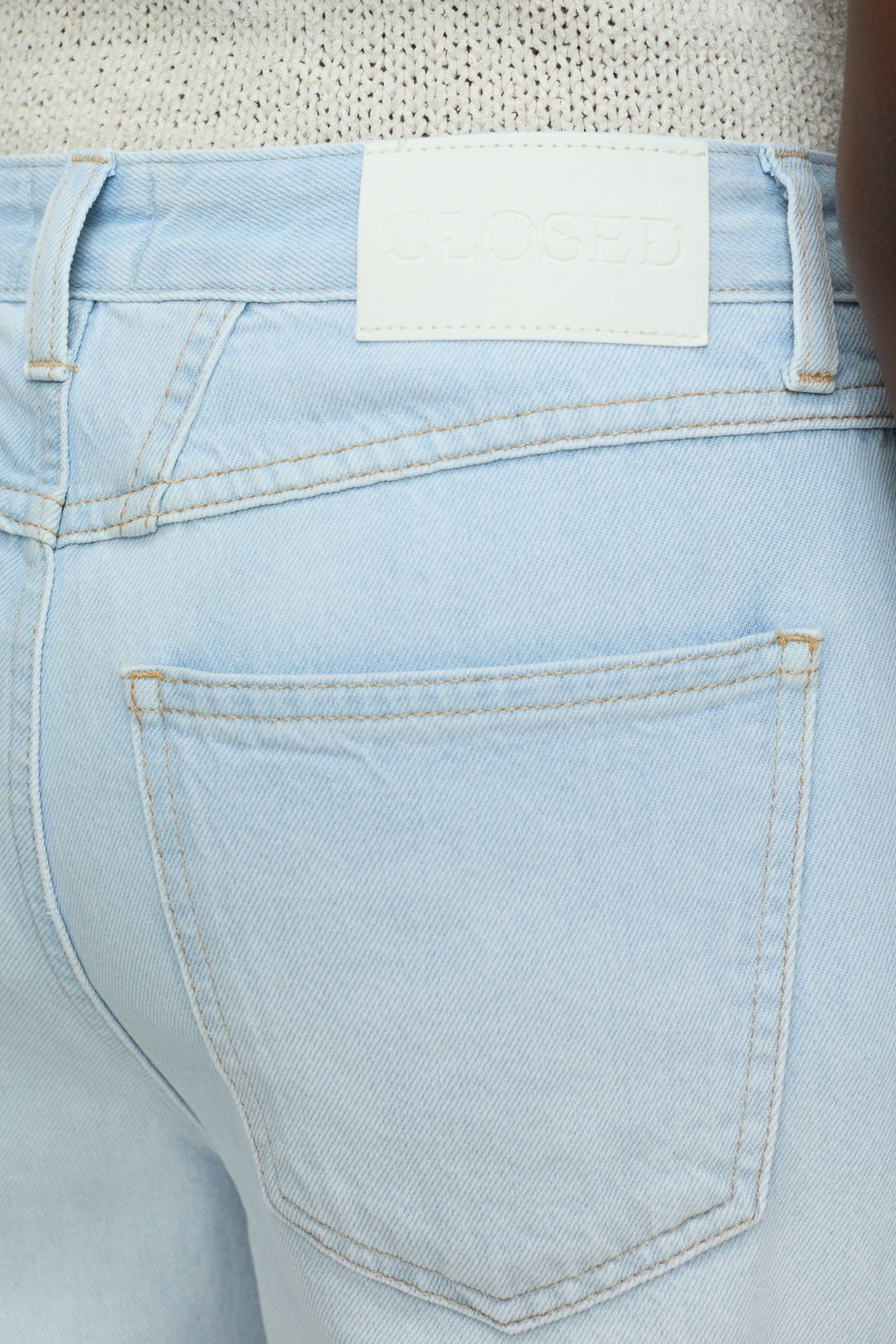 ROAN JEANS LIGHT BLUE 6