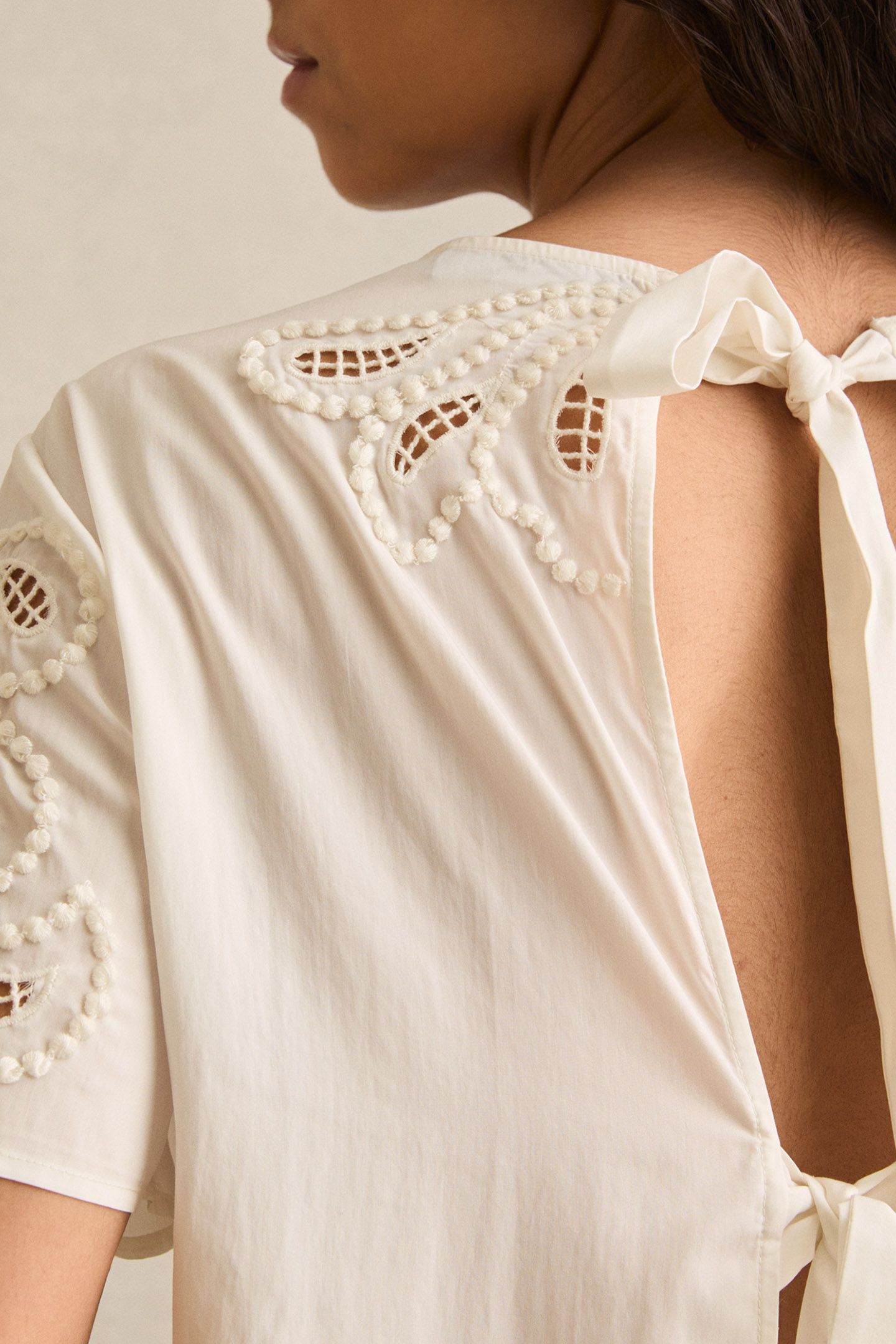 FLORAL CUT OUT TOP IVORY 5