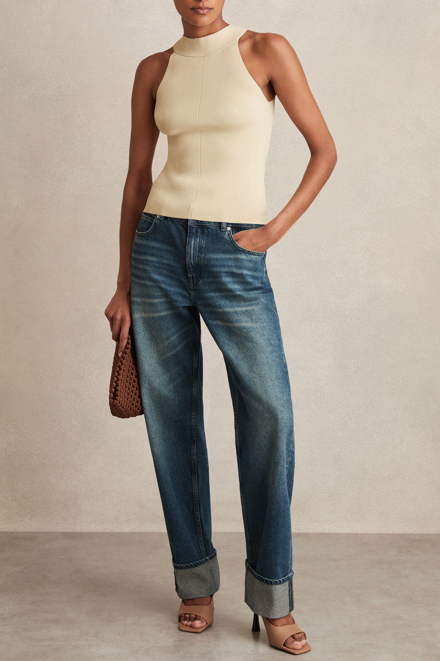 HIGH NECK VEST IVORY 3