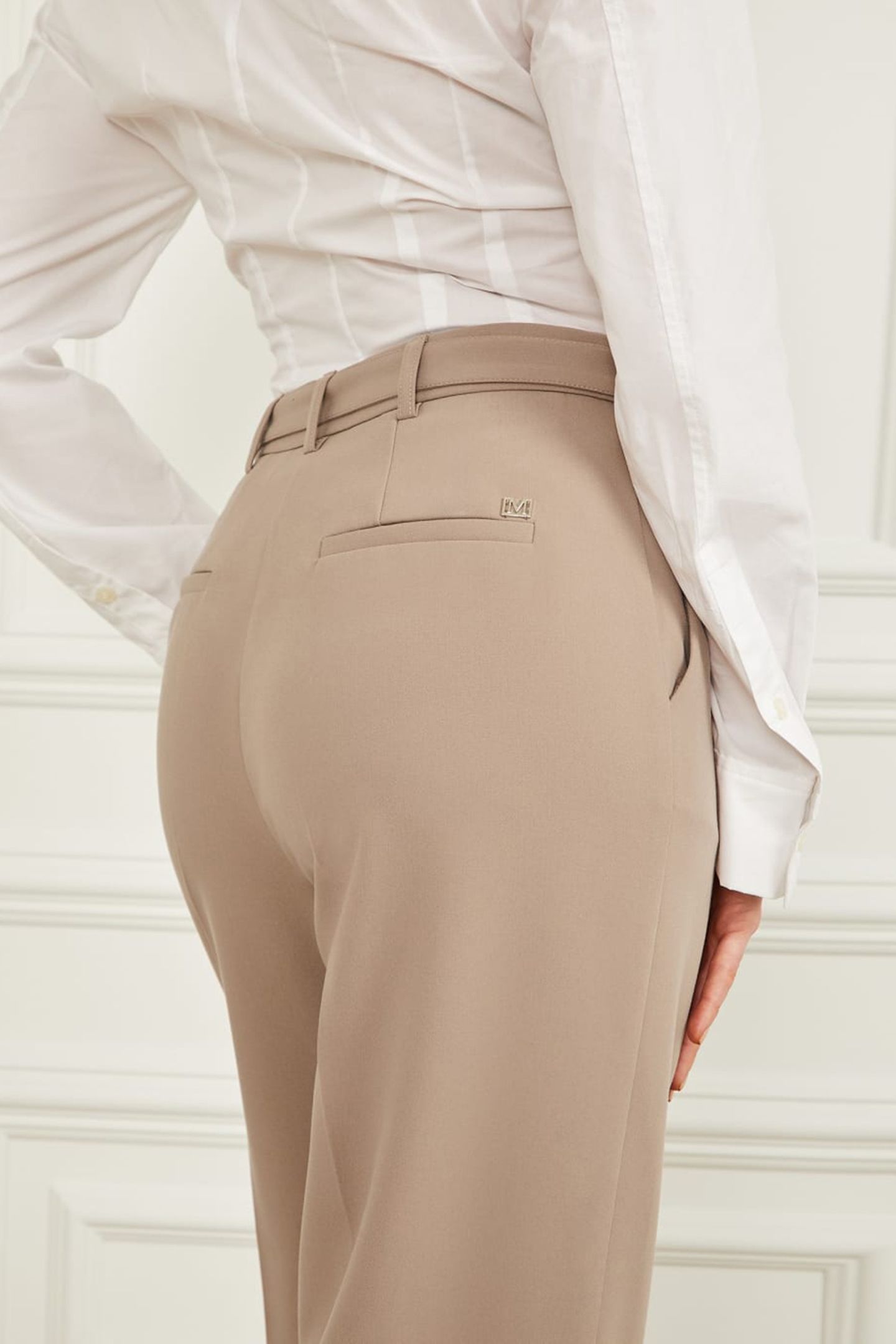 MARCIANO BY GUESS CELIA STRAIGHT PANT SILK TAUPE 4