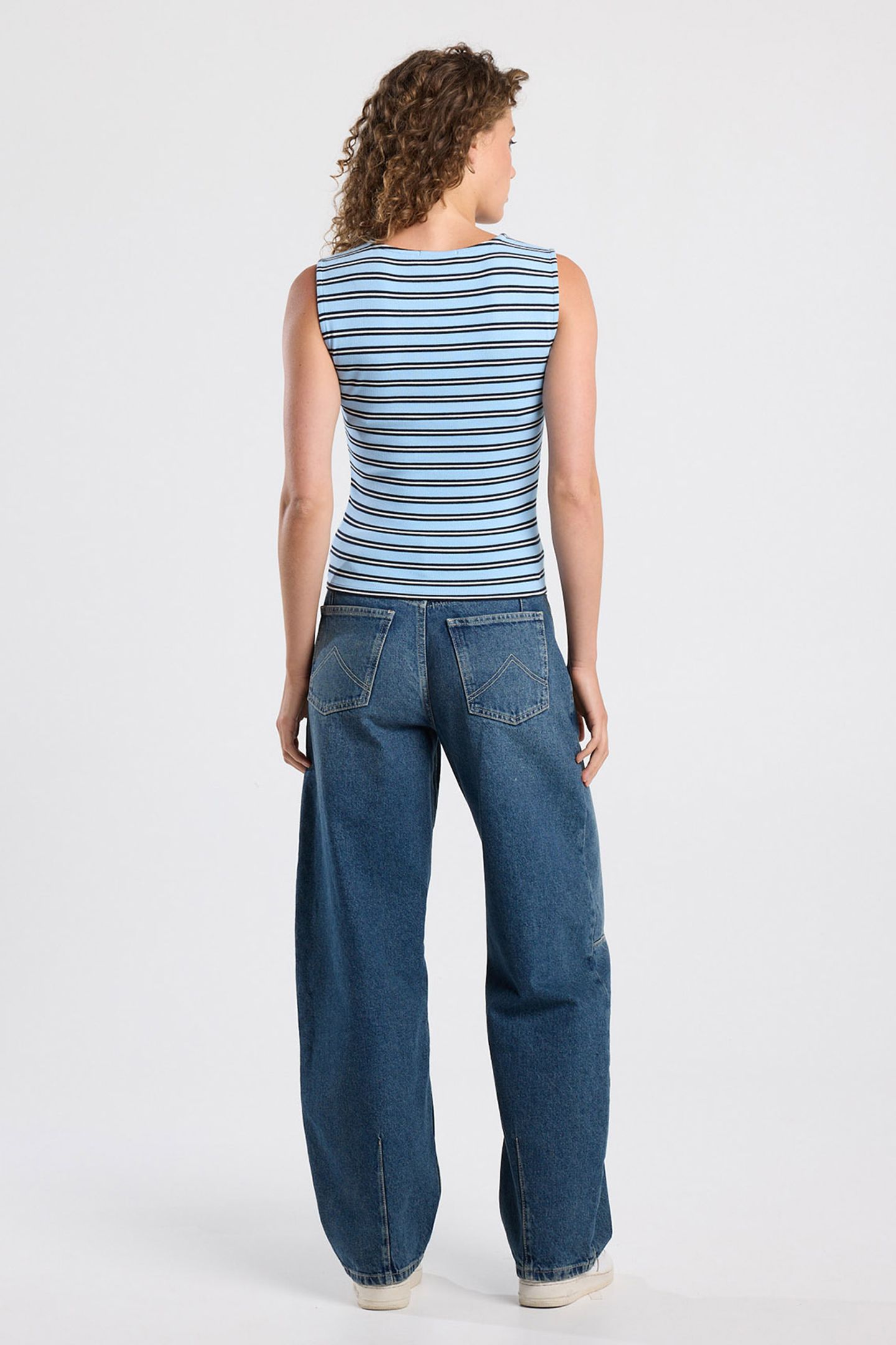 GEMMA LIGHT BLUE 2
