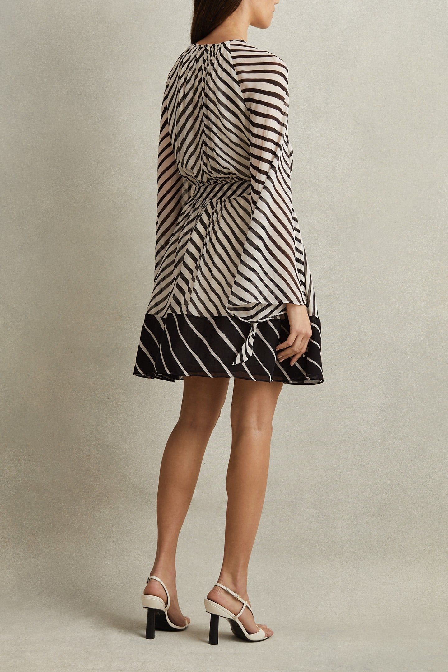 COLOR BLOCK STRIPE PRINT FLIPPY DRESS BLACK/NEUTRAL 3