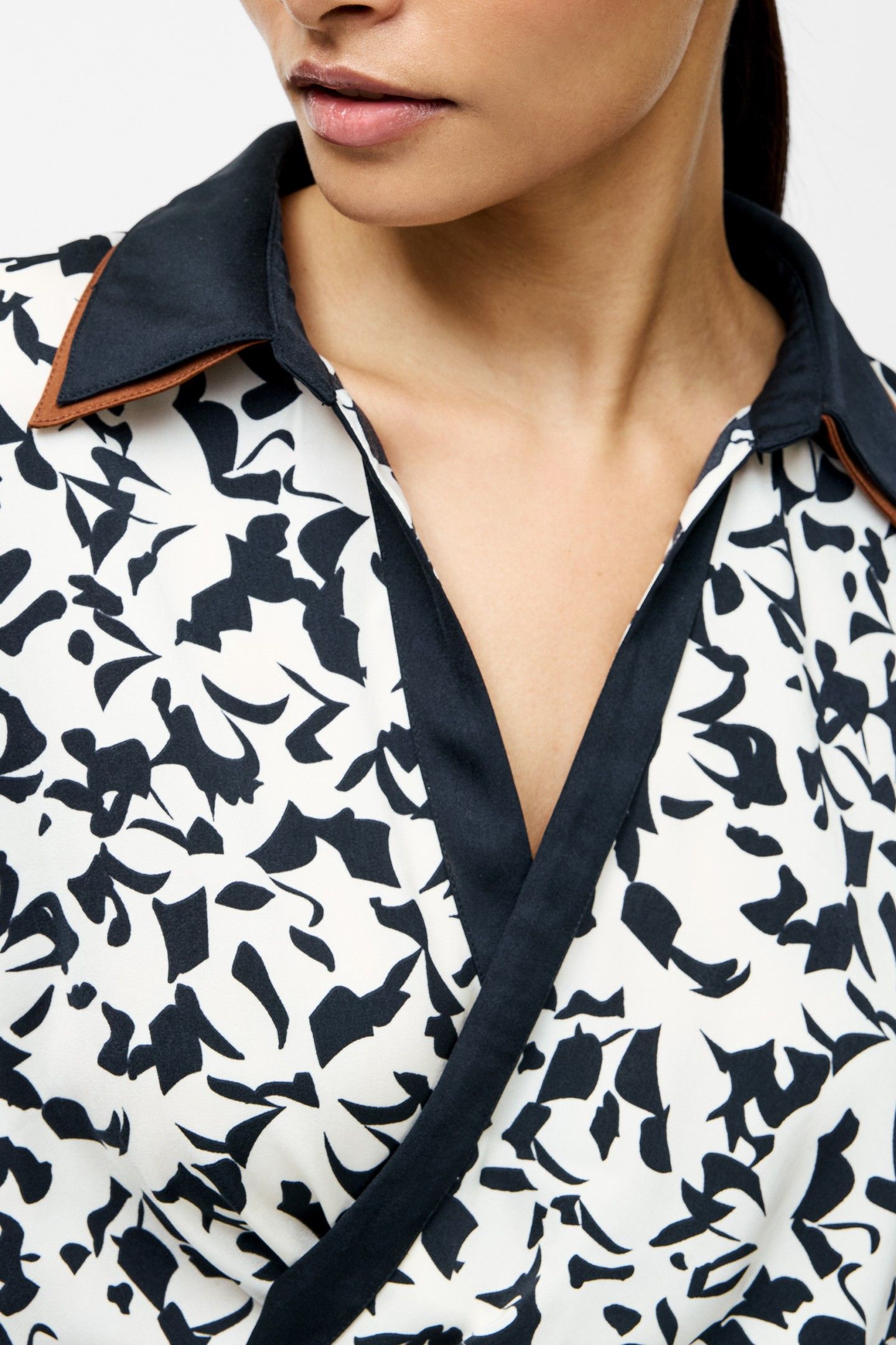 DOMASCO TWIST SHIRT NAVY/CREAM 4