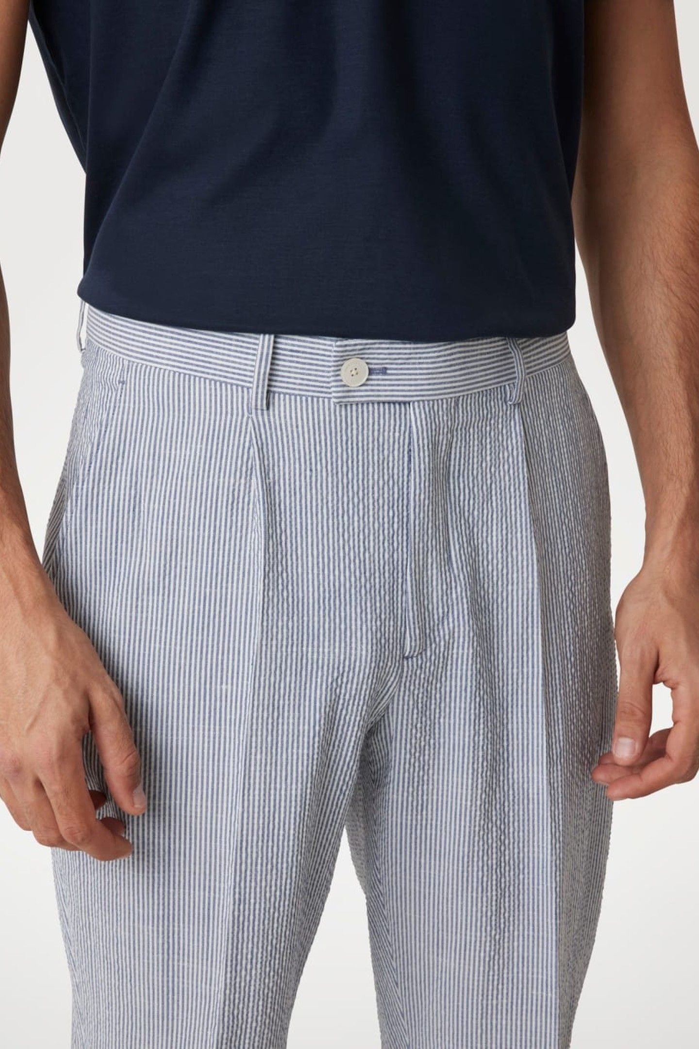 MARCIANO BY GUESS MAX PLEATED REG CHIN WHITE/BLUE STRIPES 5