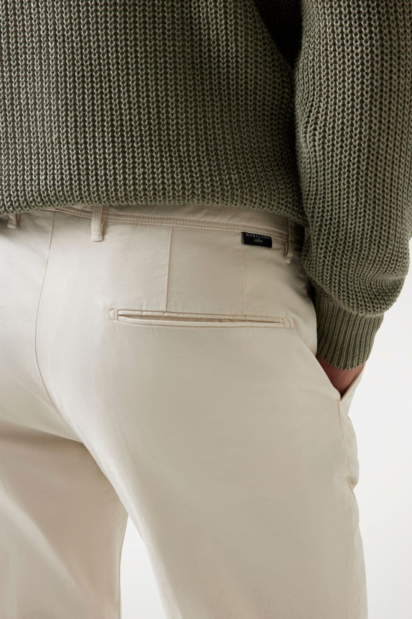 MARCIANO BY GUESS MARCUS DAILY CHINO SPIRIT WHITE 6