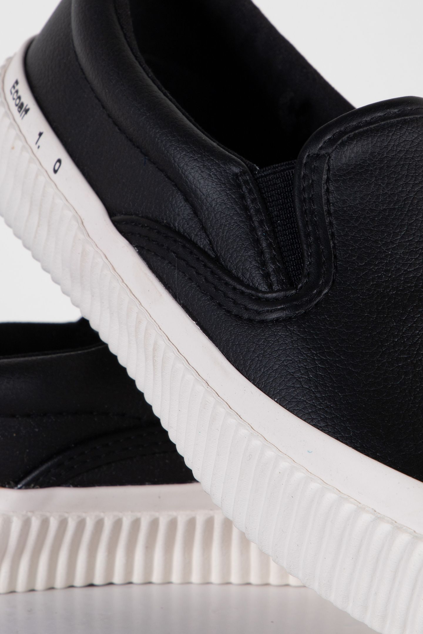JONIALF SLIP ON BLACK 5