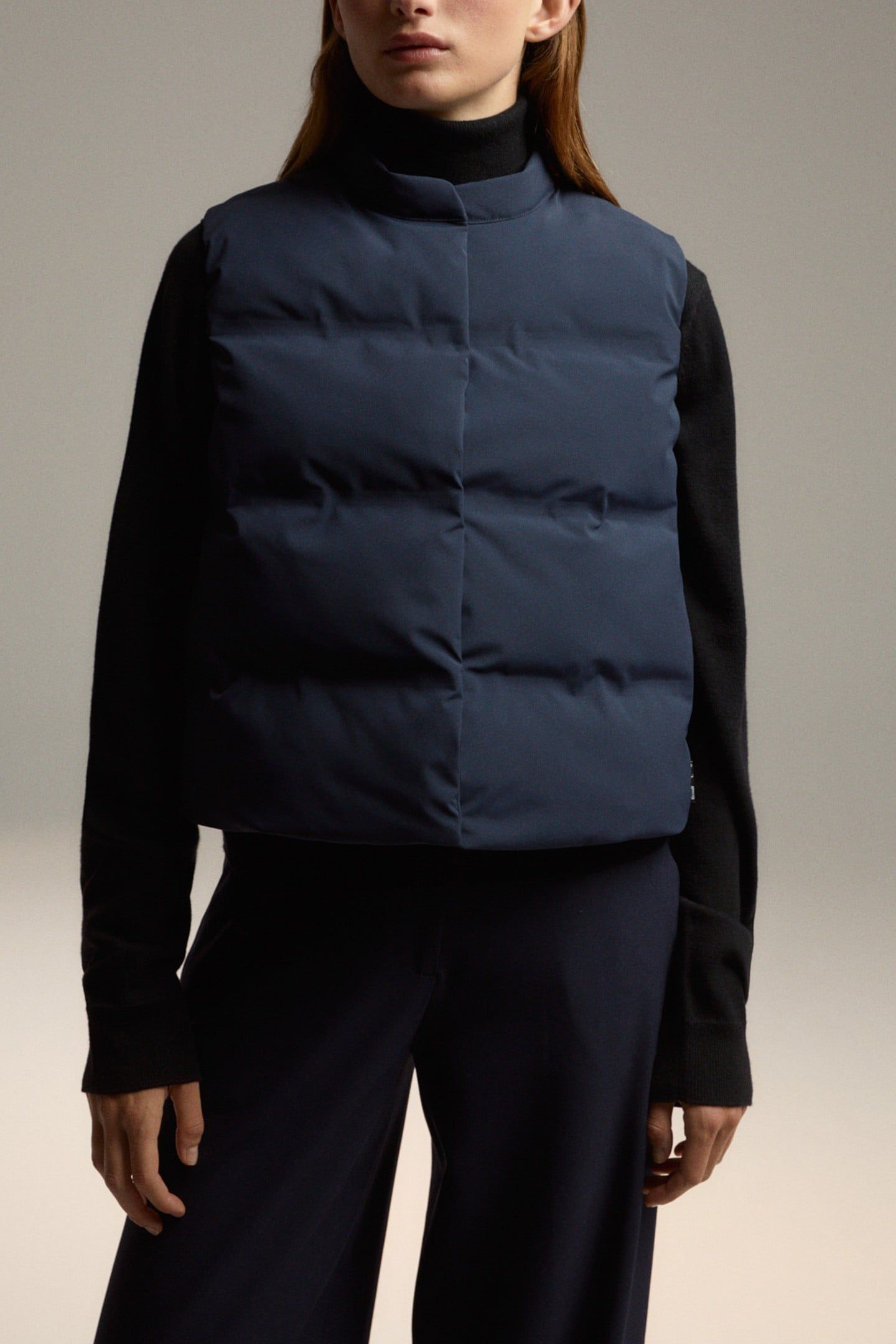 OUNCEALF VEST DARK NIGHT 1