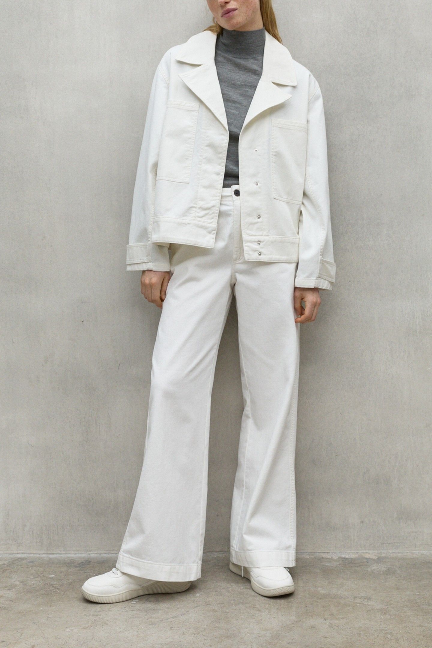 SOIRAALF JACKET WHITE 1