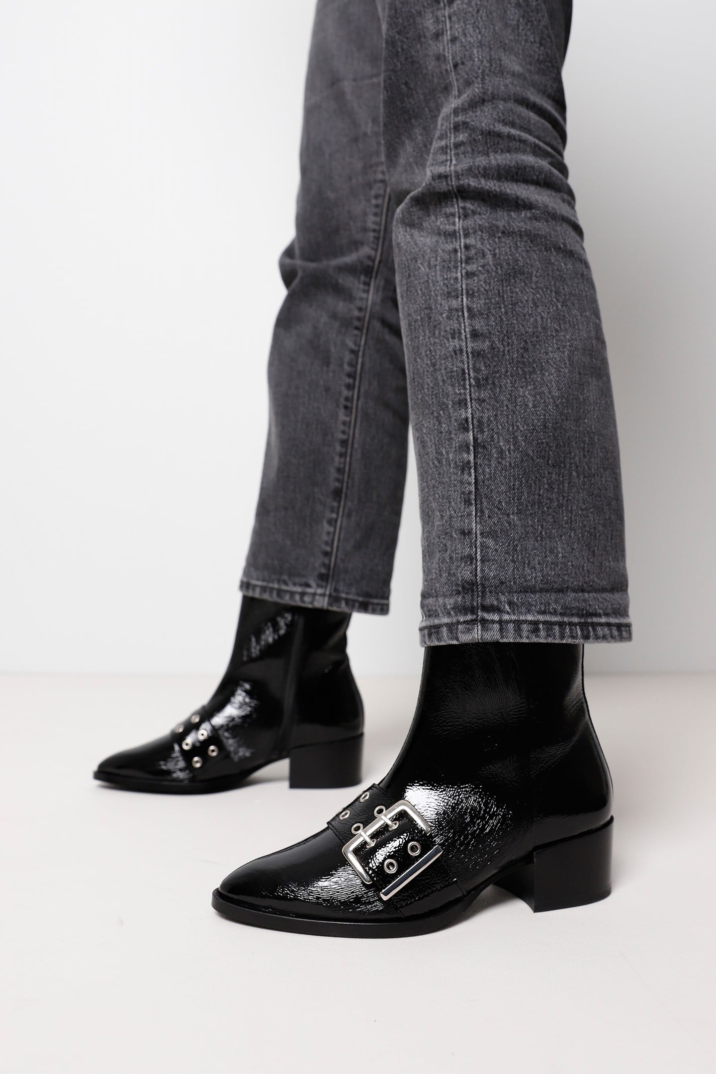 ROSE CAMDEN ANKLE BOOTS BLACK 1