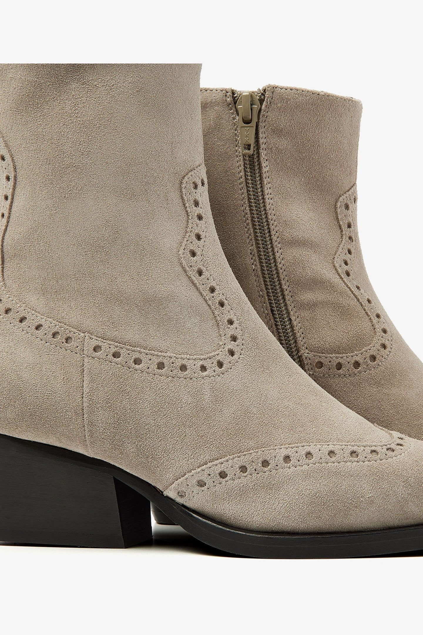 DO AIDEN ANKLE BOOTS GRAY 7