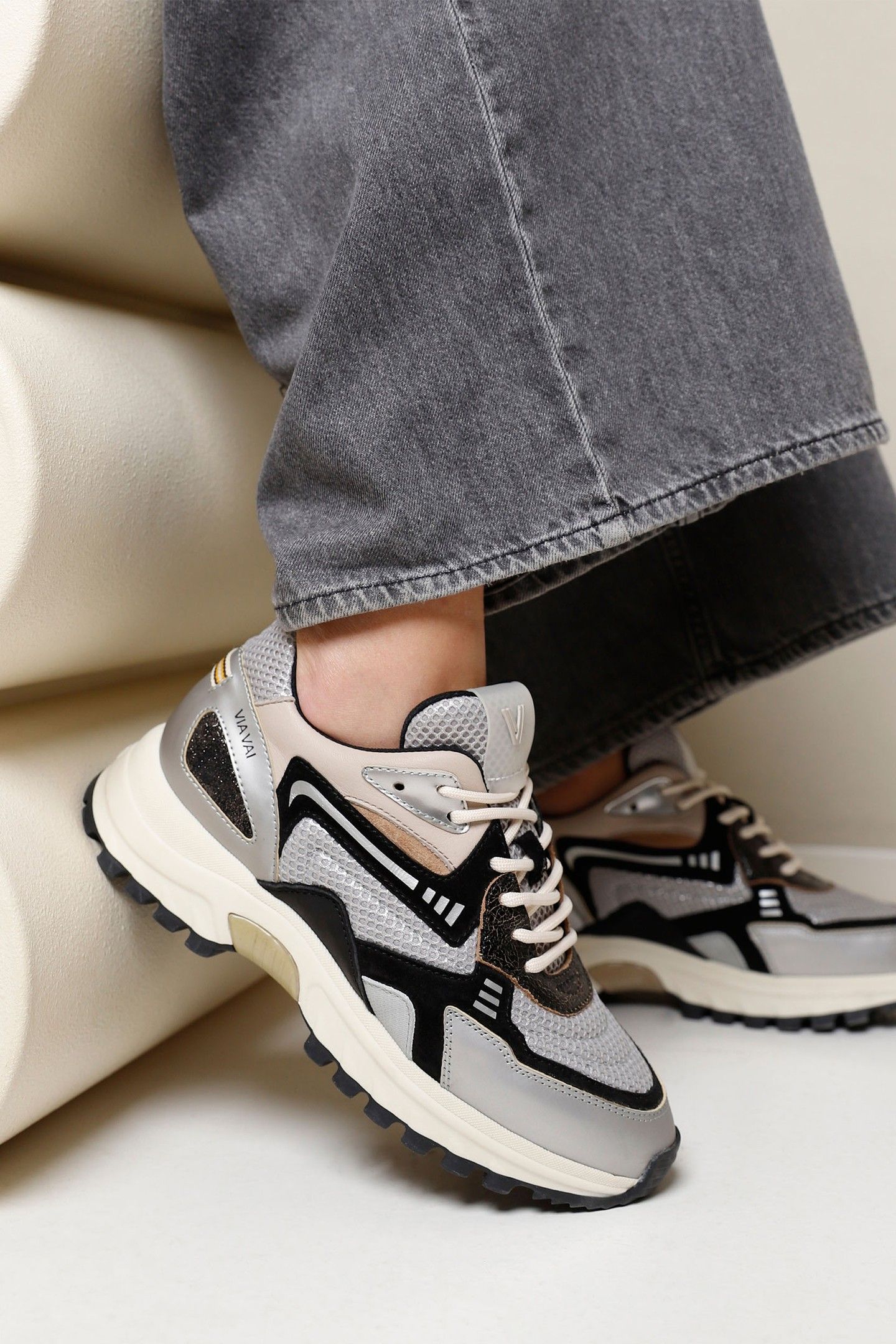 DANAE NOAH SNEAKERS GRAY 7