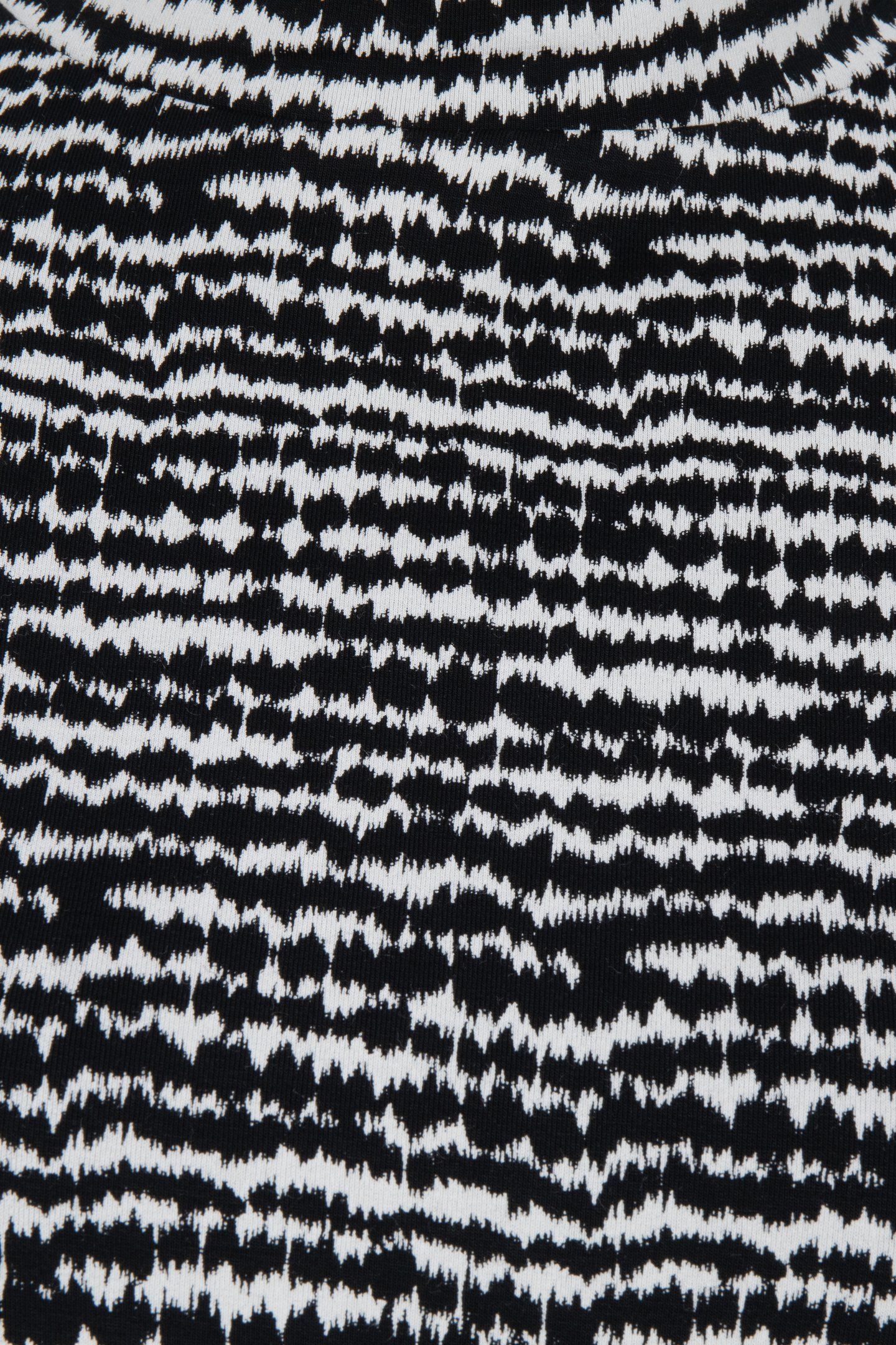 TOP GRAPHIC ILLUSION PRINT 7