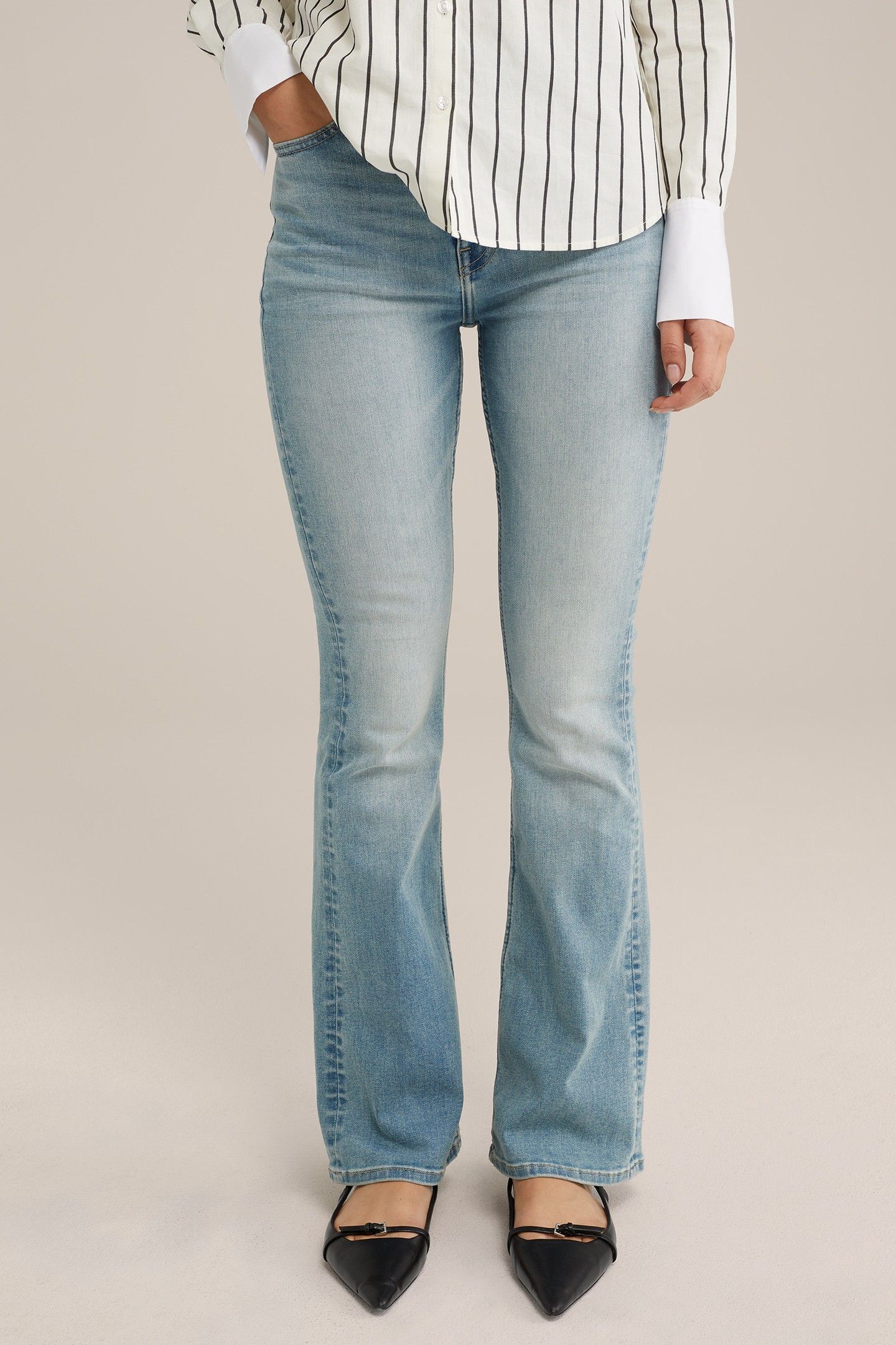 5-POCKET HIGH WAIST BRIGHT BLUE 1